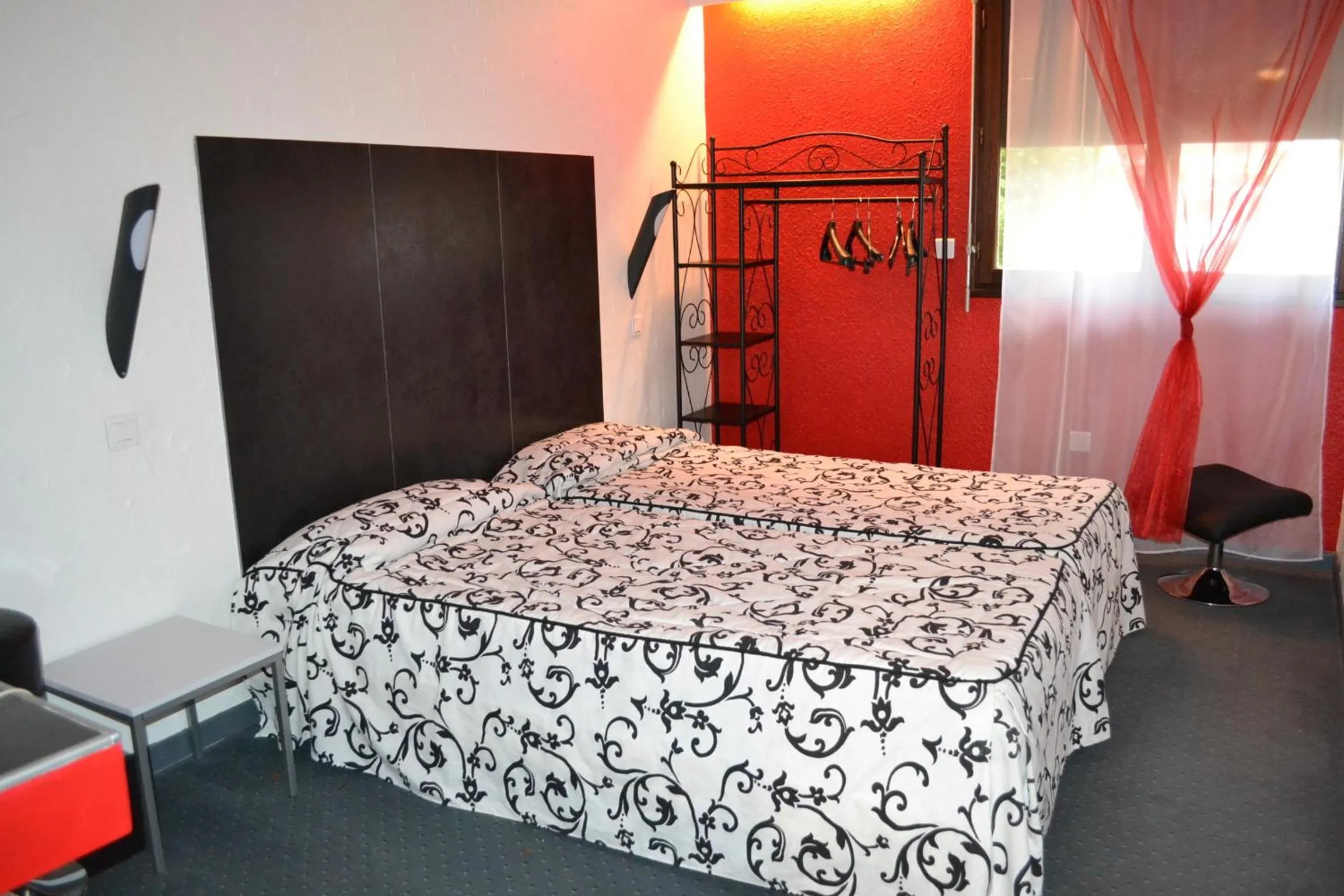 Photo of the whole room, Bed in Relais 500 De Vienne