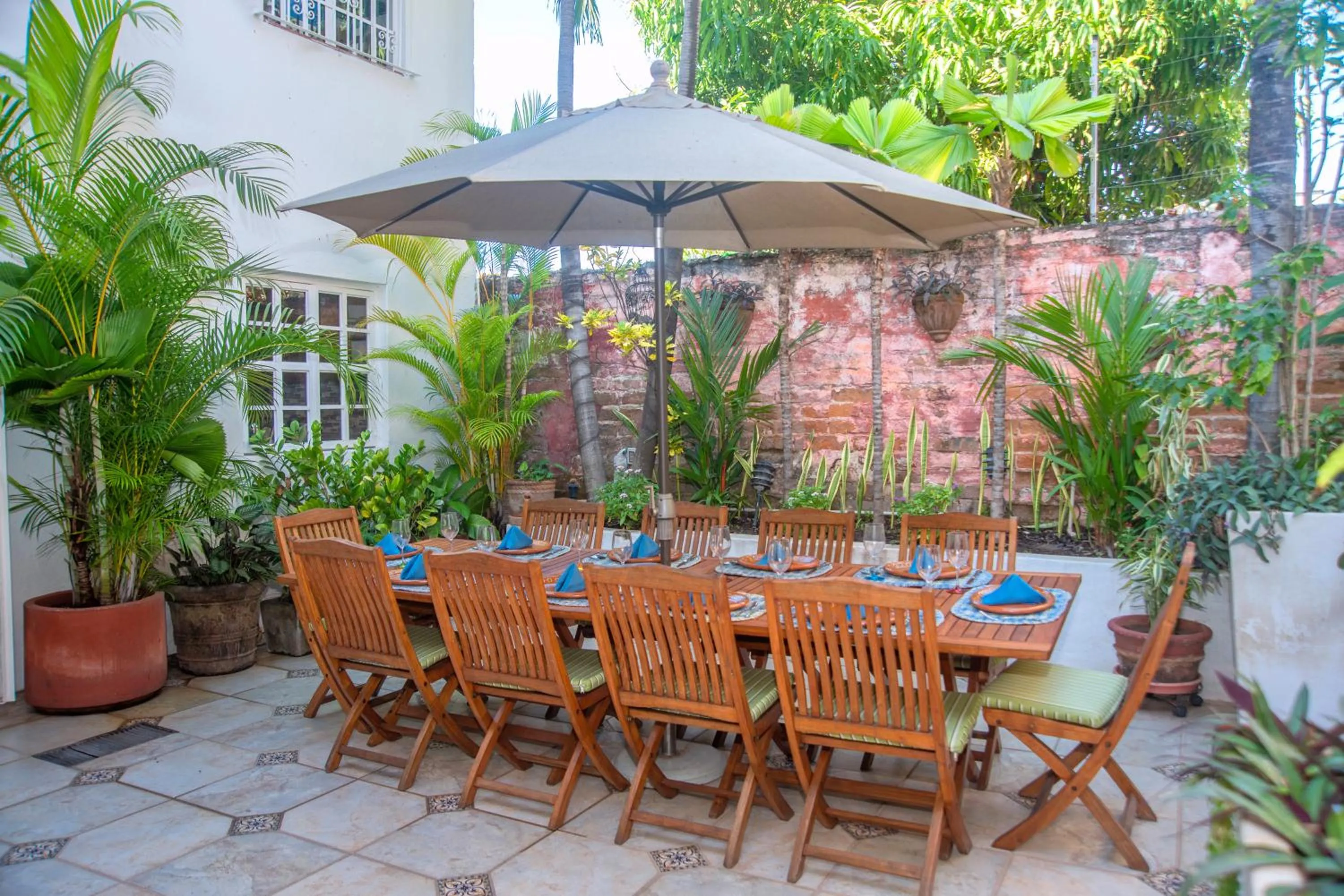 Casa Romance Escondido