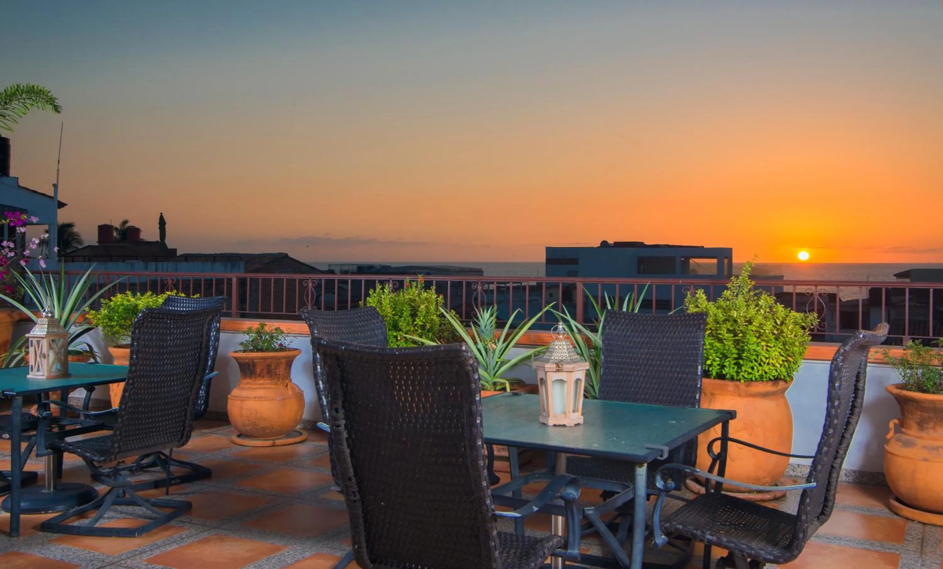 Casa Romance Escondido