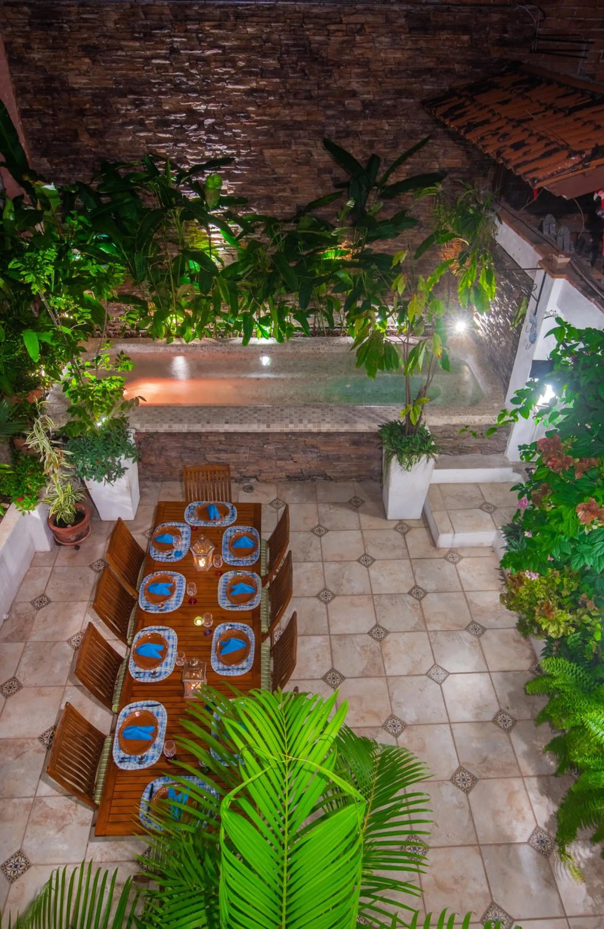 Casa Romance Escondido