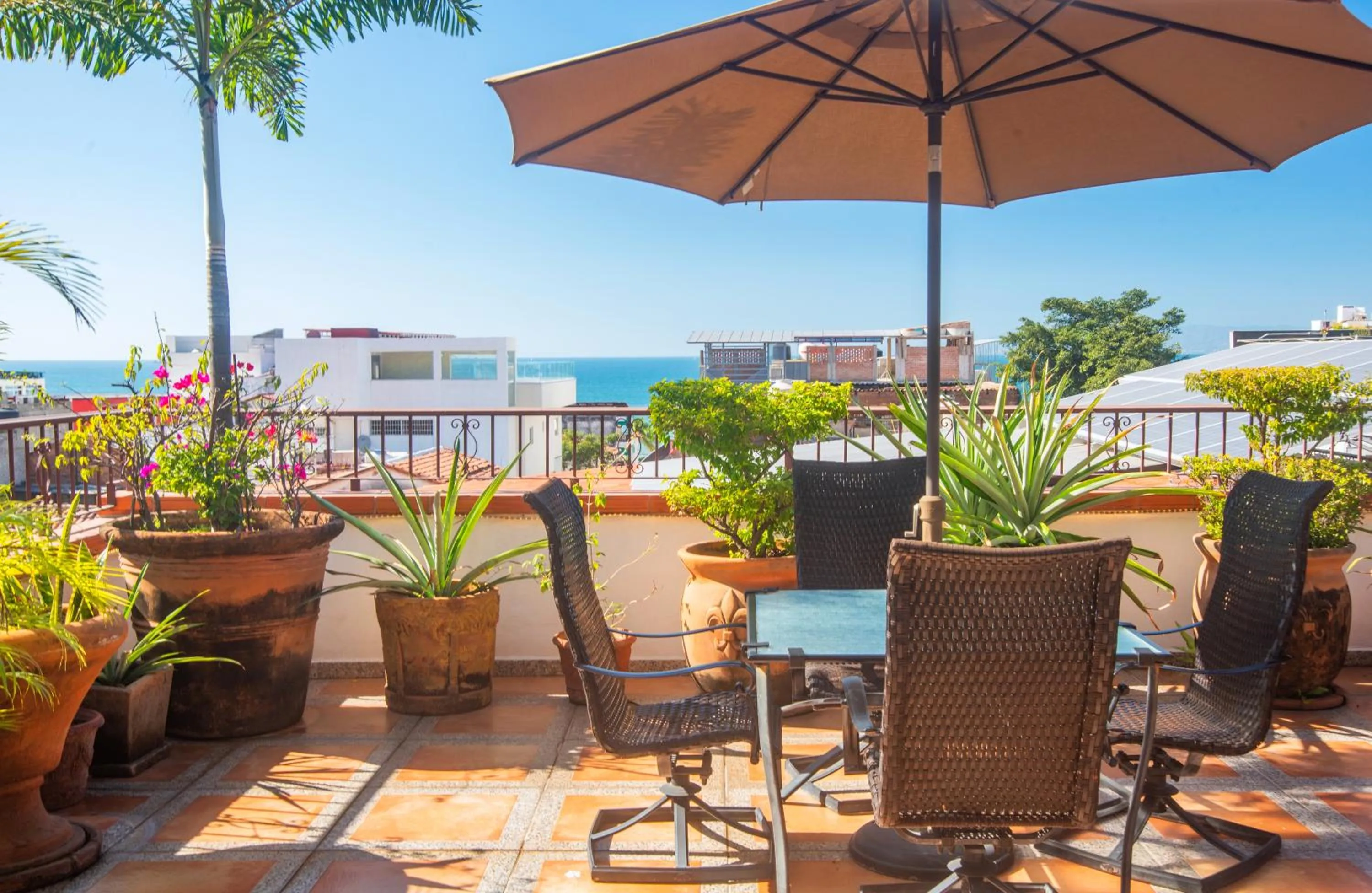 Casa Romance Escondido