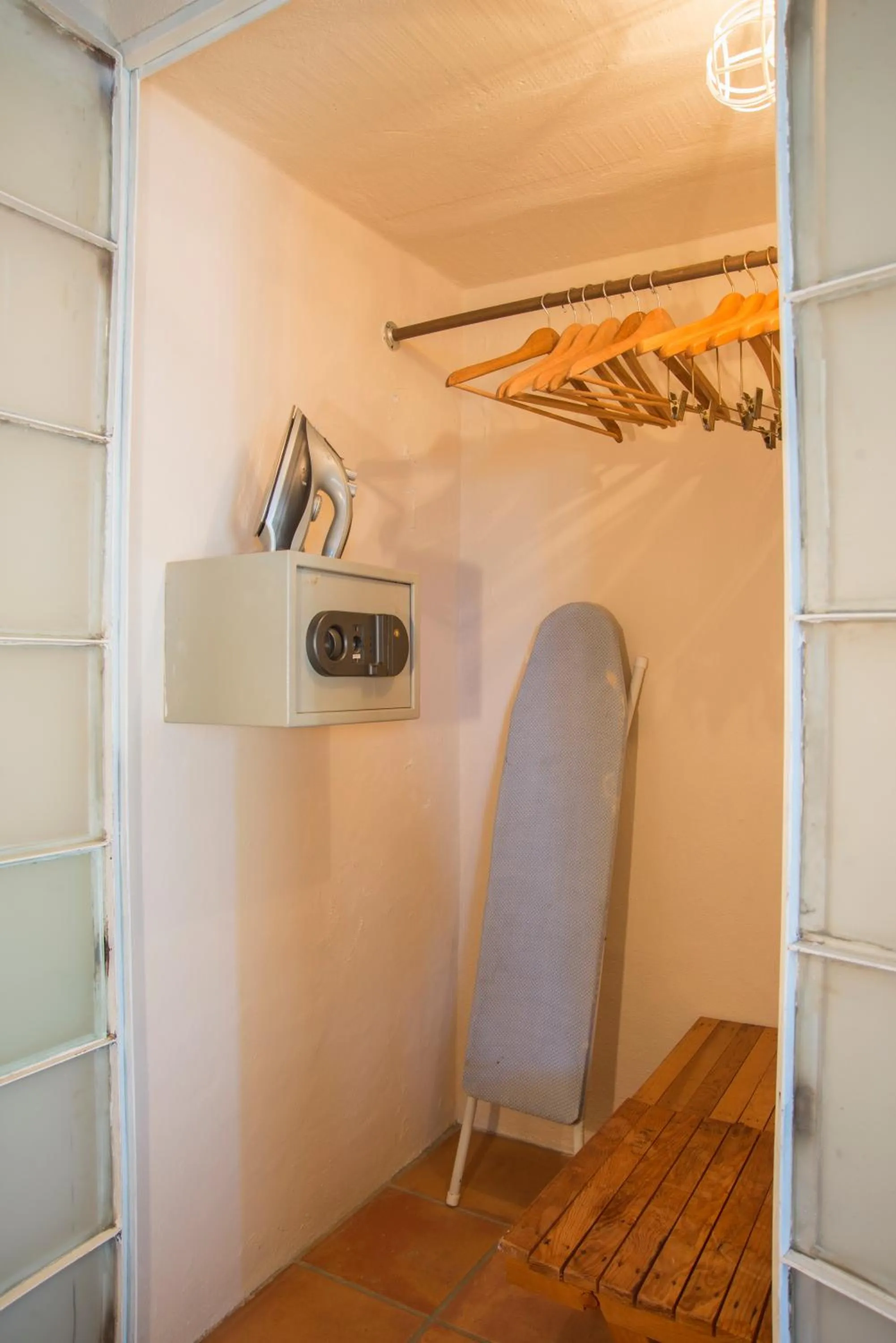 Casa Romance Escondido