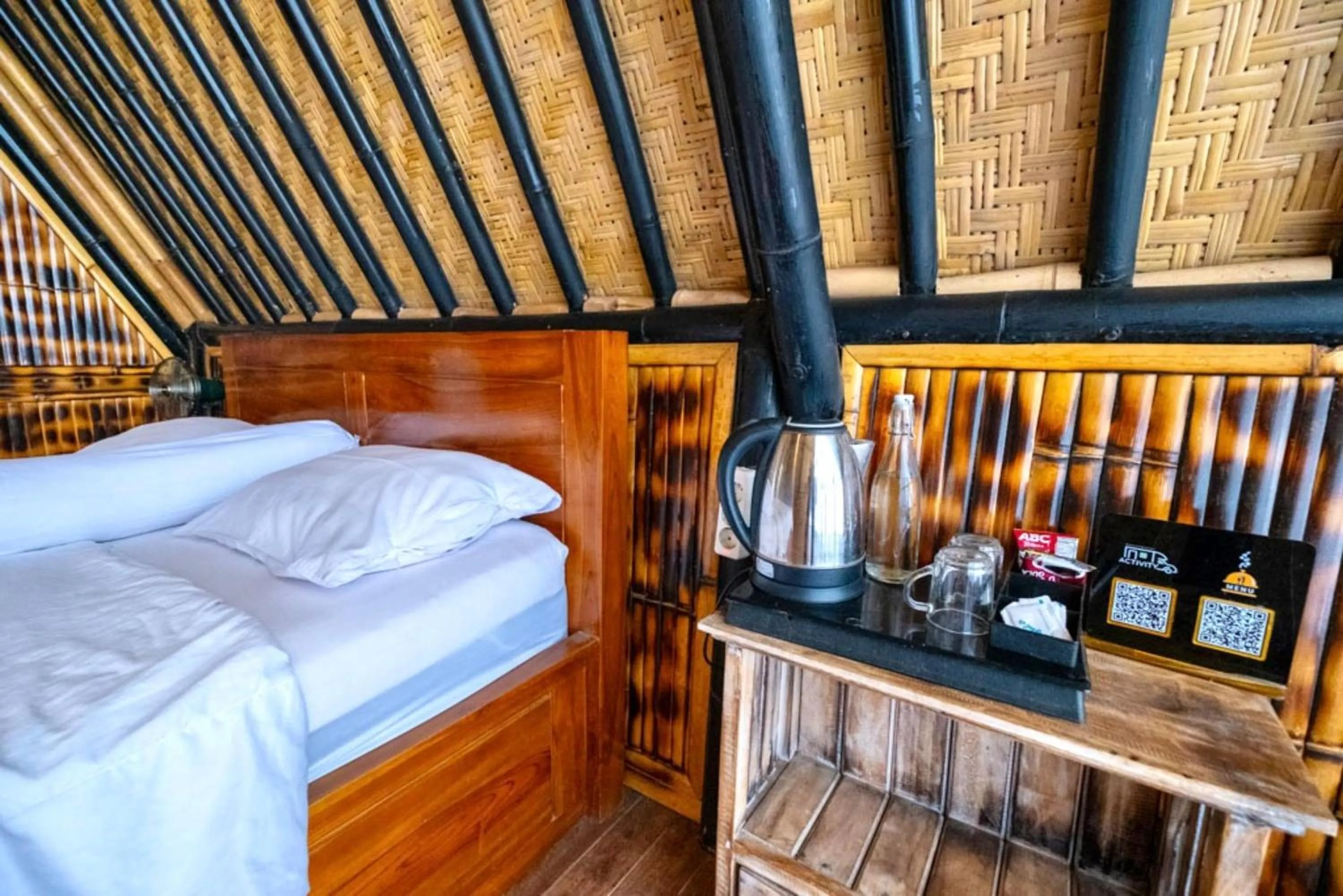 Bed in Bamboo Mount Batur and Hot Spring