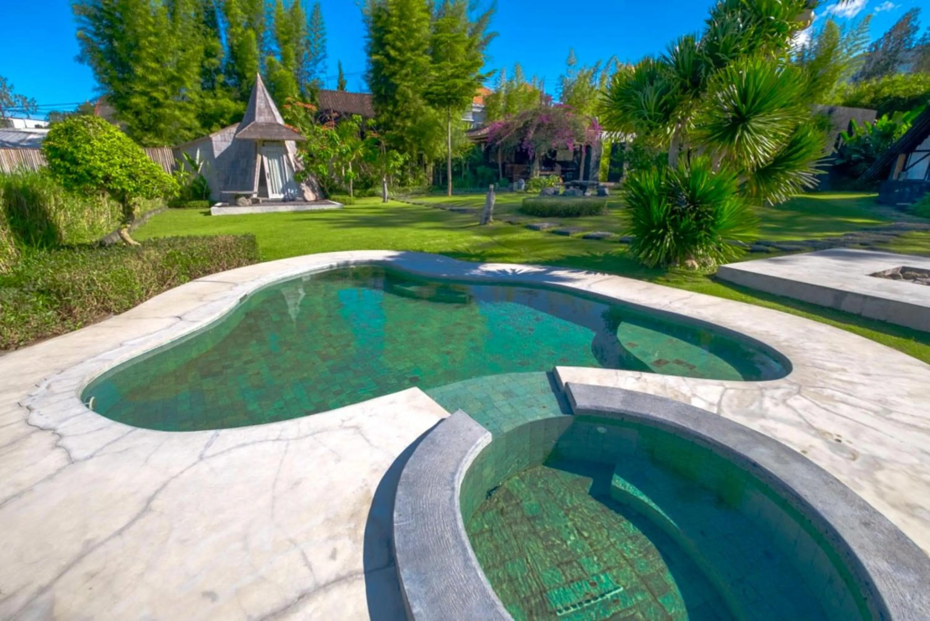 Garden in Bamboo Mount Batur and Hot Spring