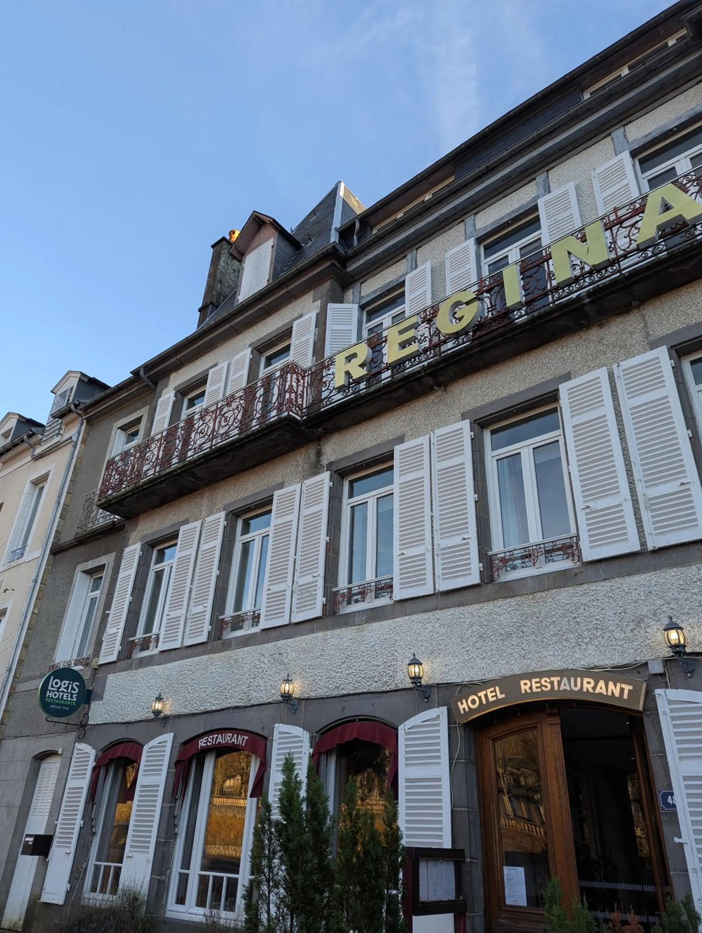 Property building in Logis Hôtel Regina