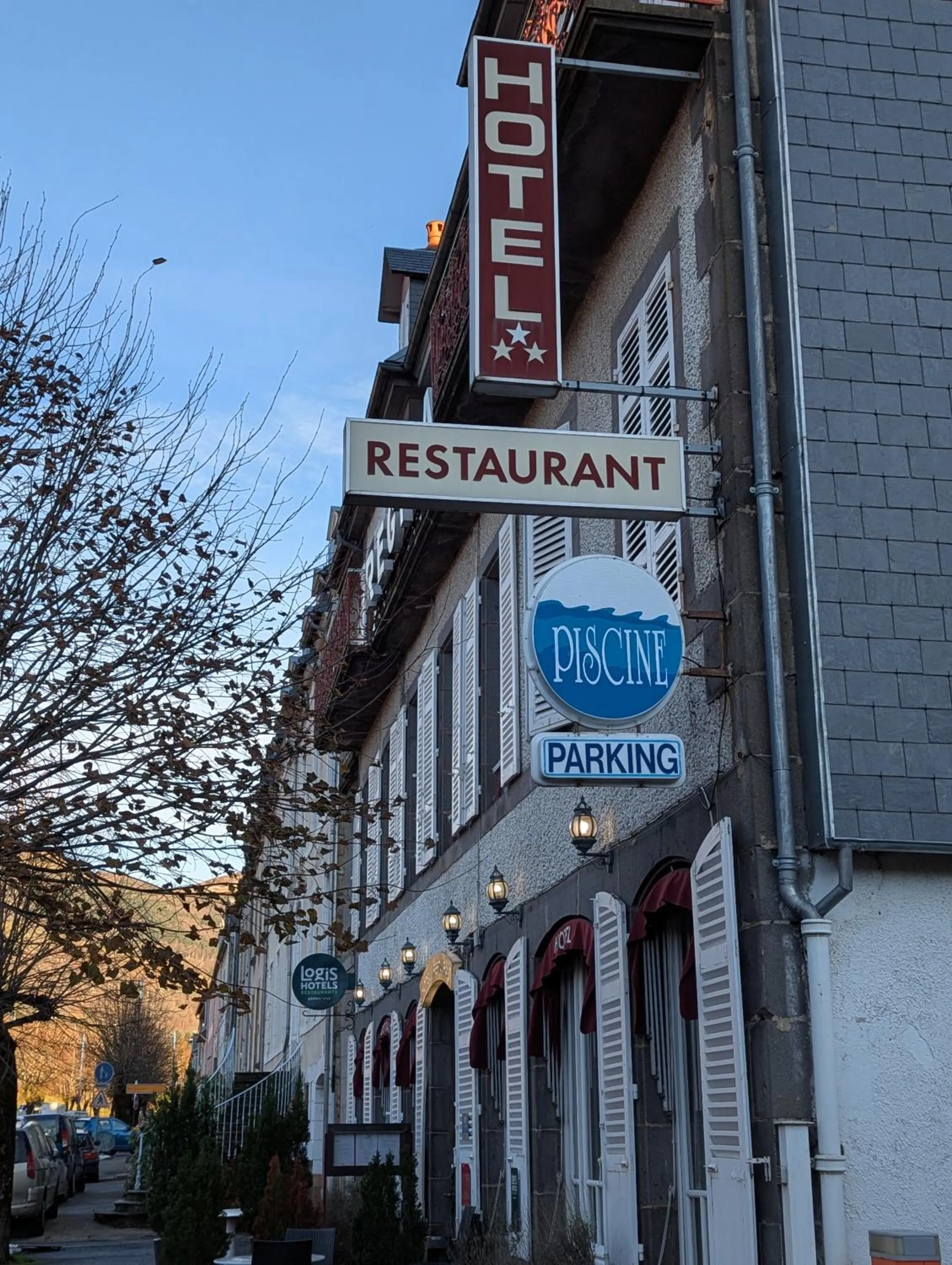 Property building in Logis Hôtel Regina