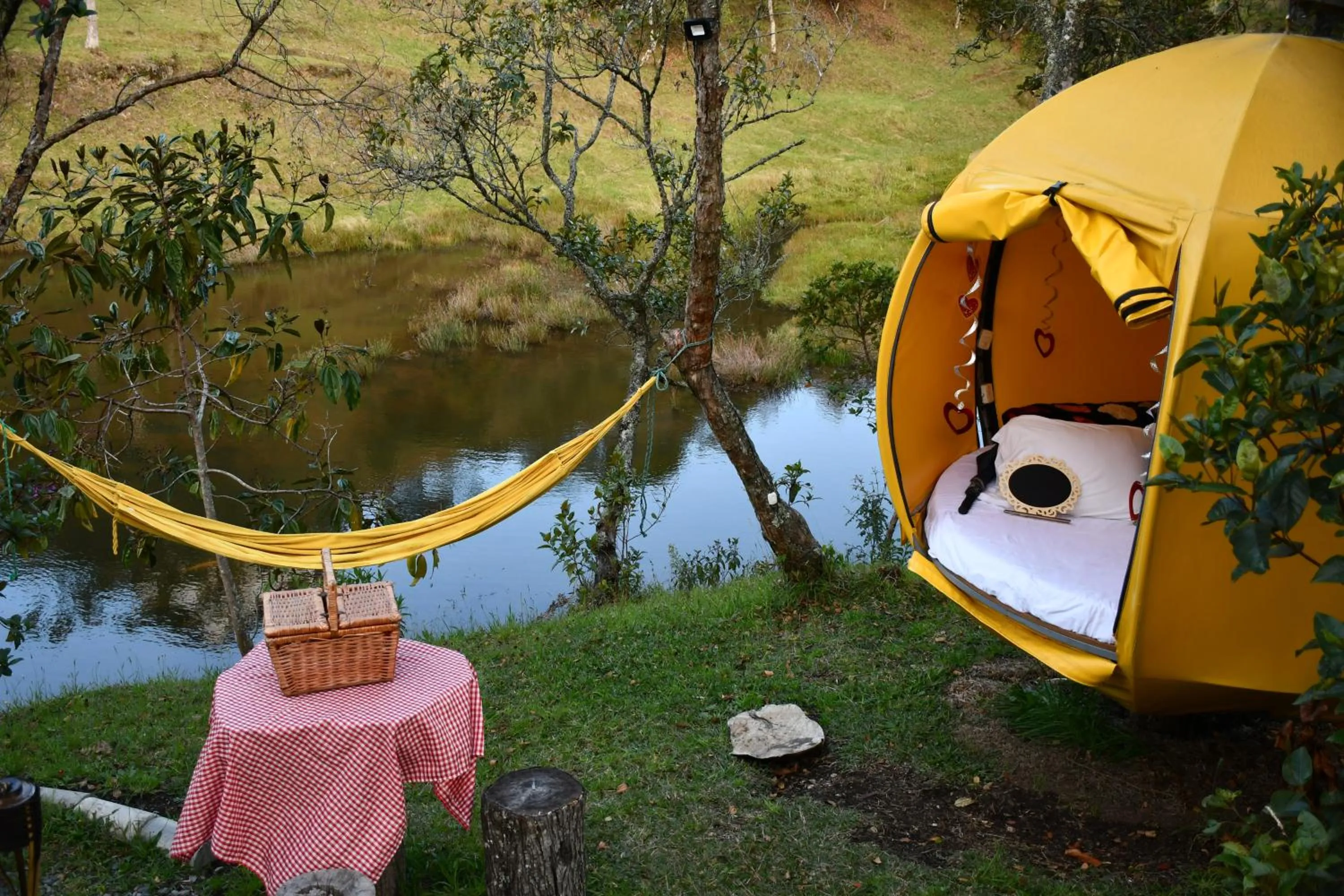 Dining area in Glamping Ancestros Ecoparque