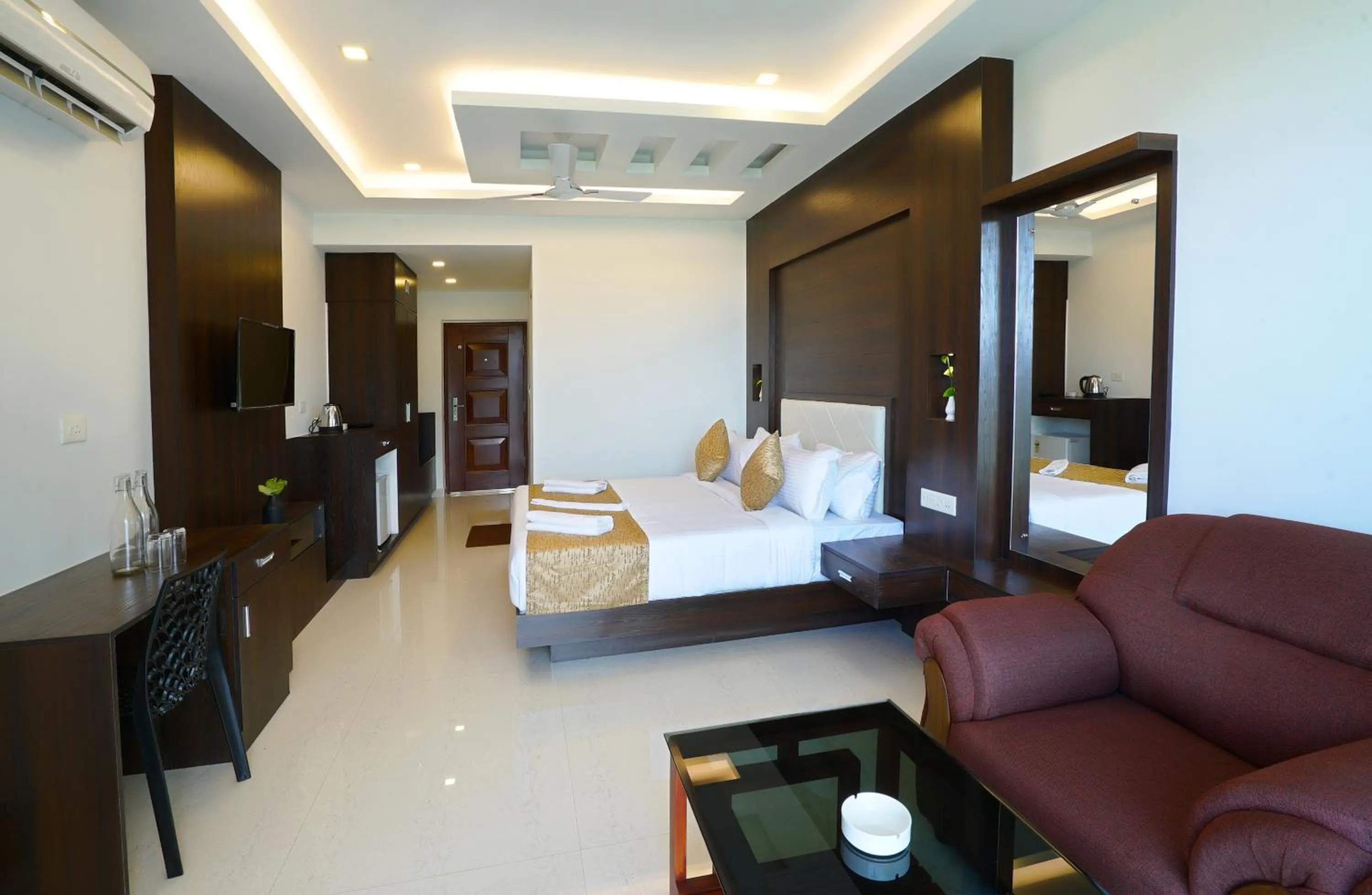 Photo of the whole room in Moonline Resort