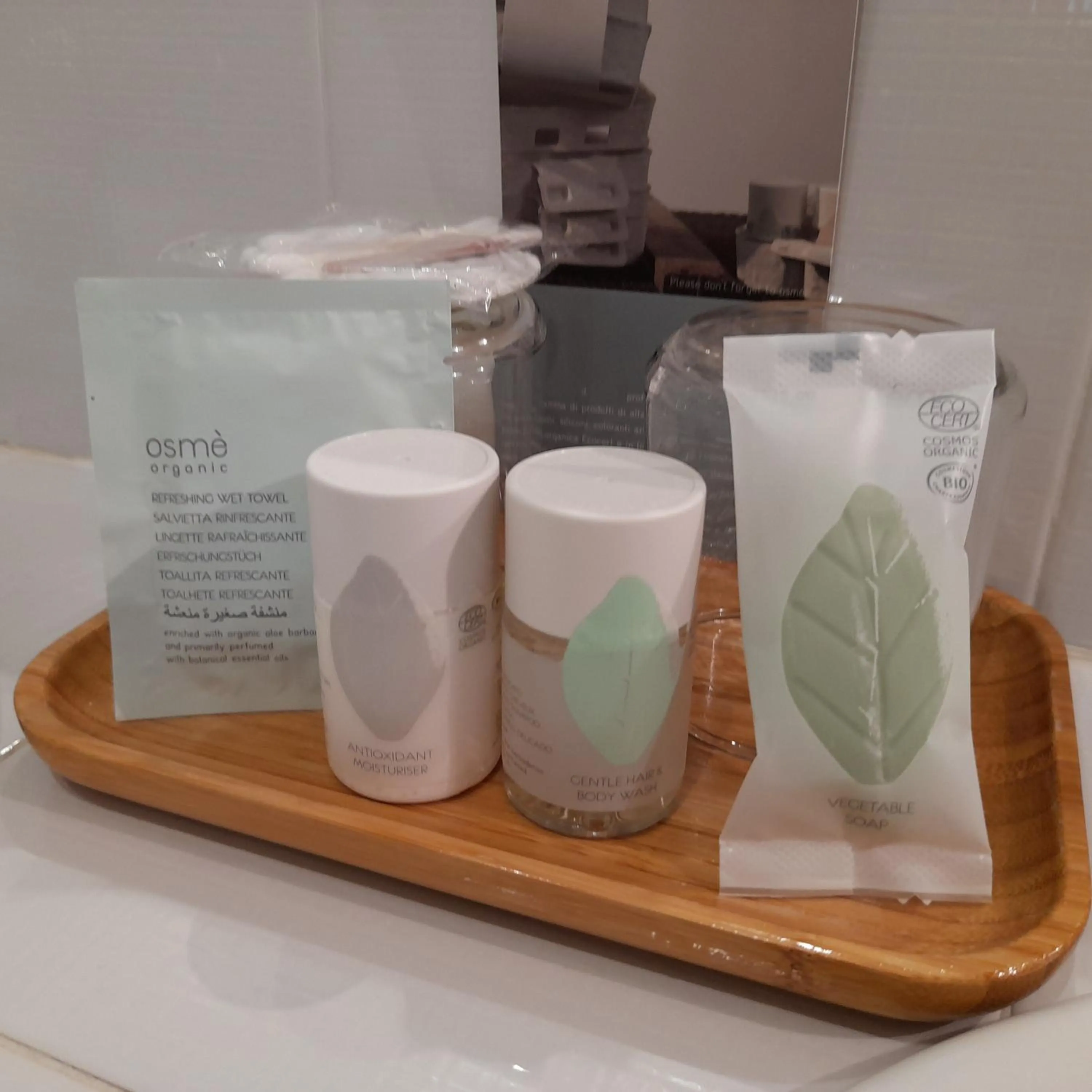 Bathroom in Logis Hôtel Fabian des Baux