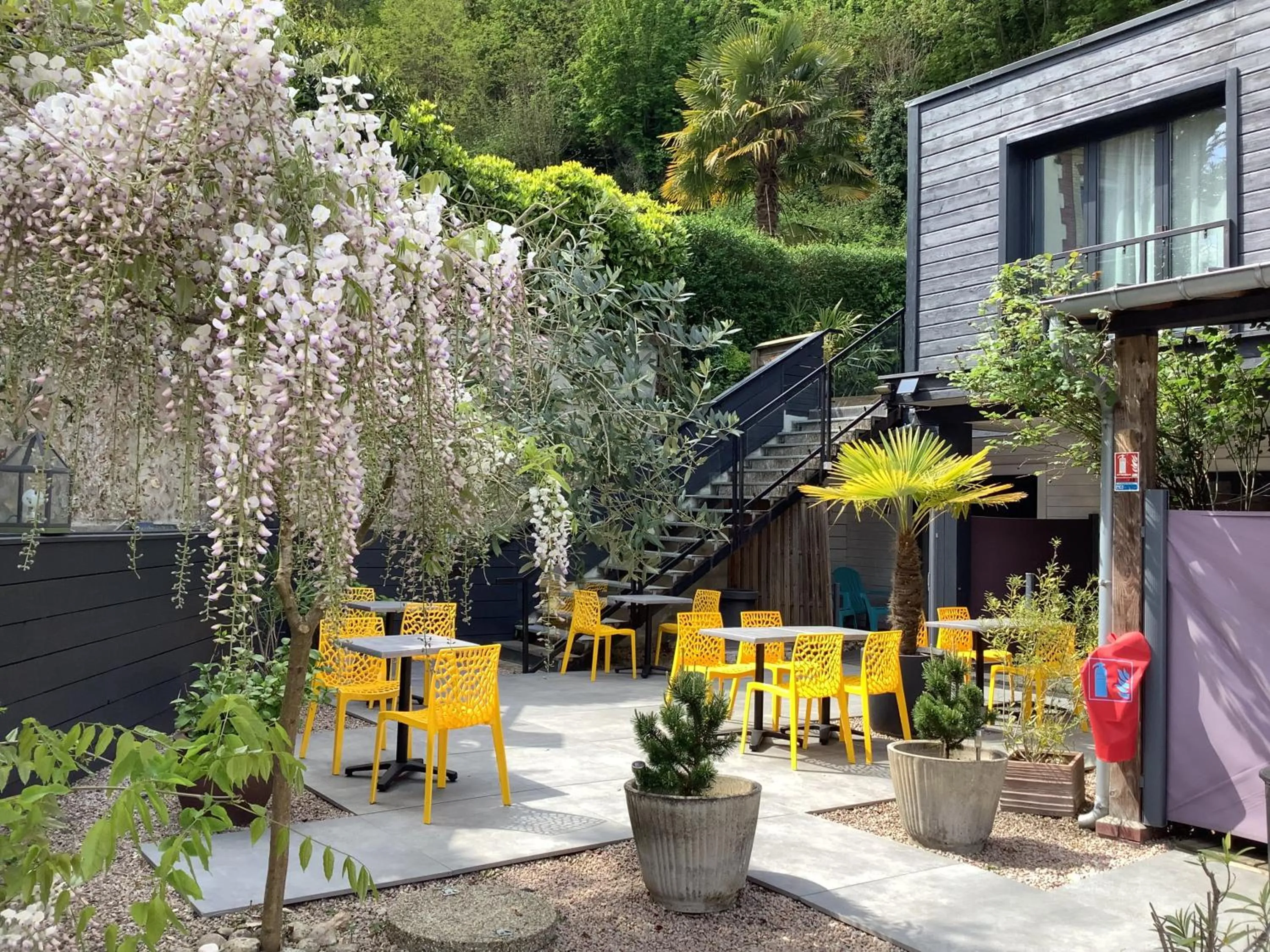 Patio in Hôtel Monet