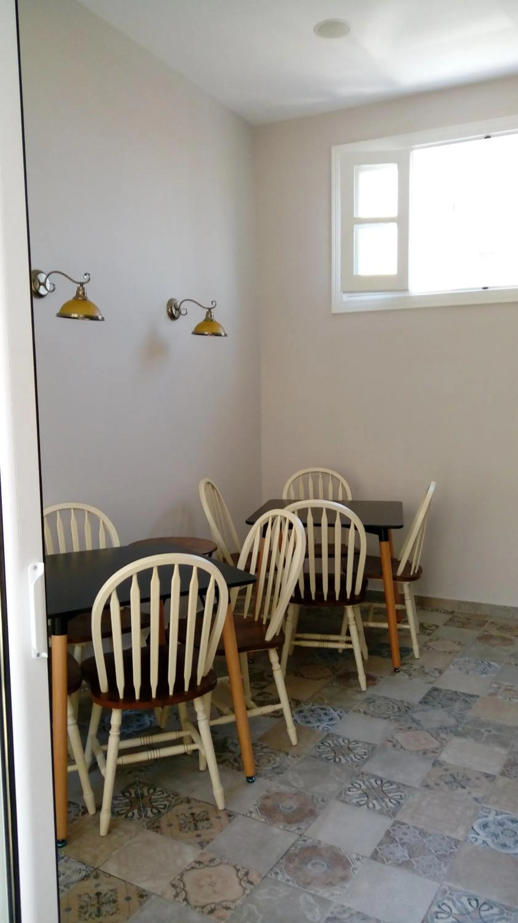 Restaurant/places to eat in 9 Muses Hotel