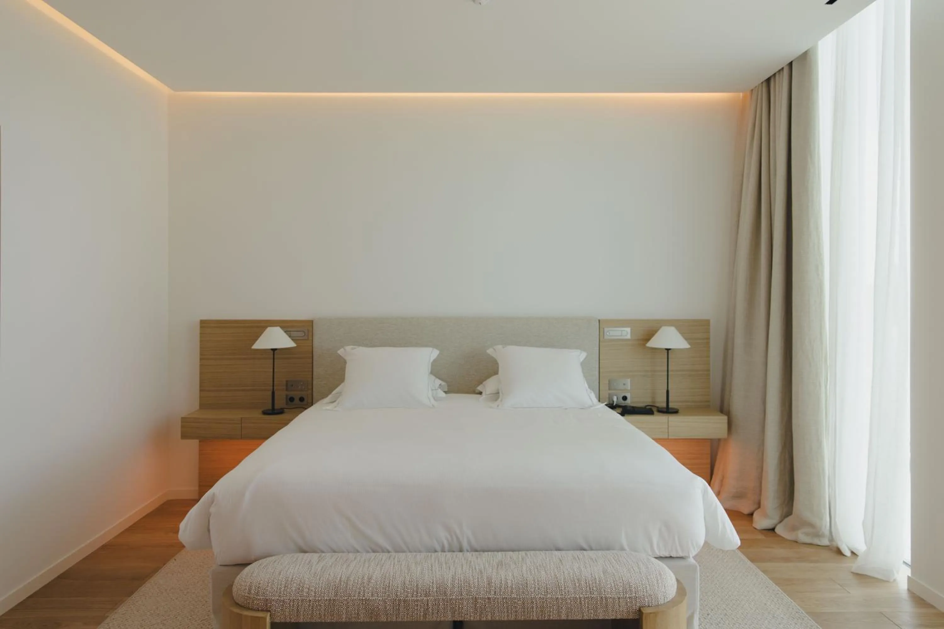 Bedroom, Bed in Domaine de Verchant & Spa - Relais & Châteaux