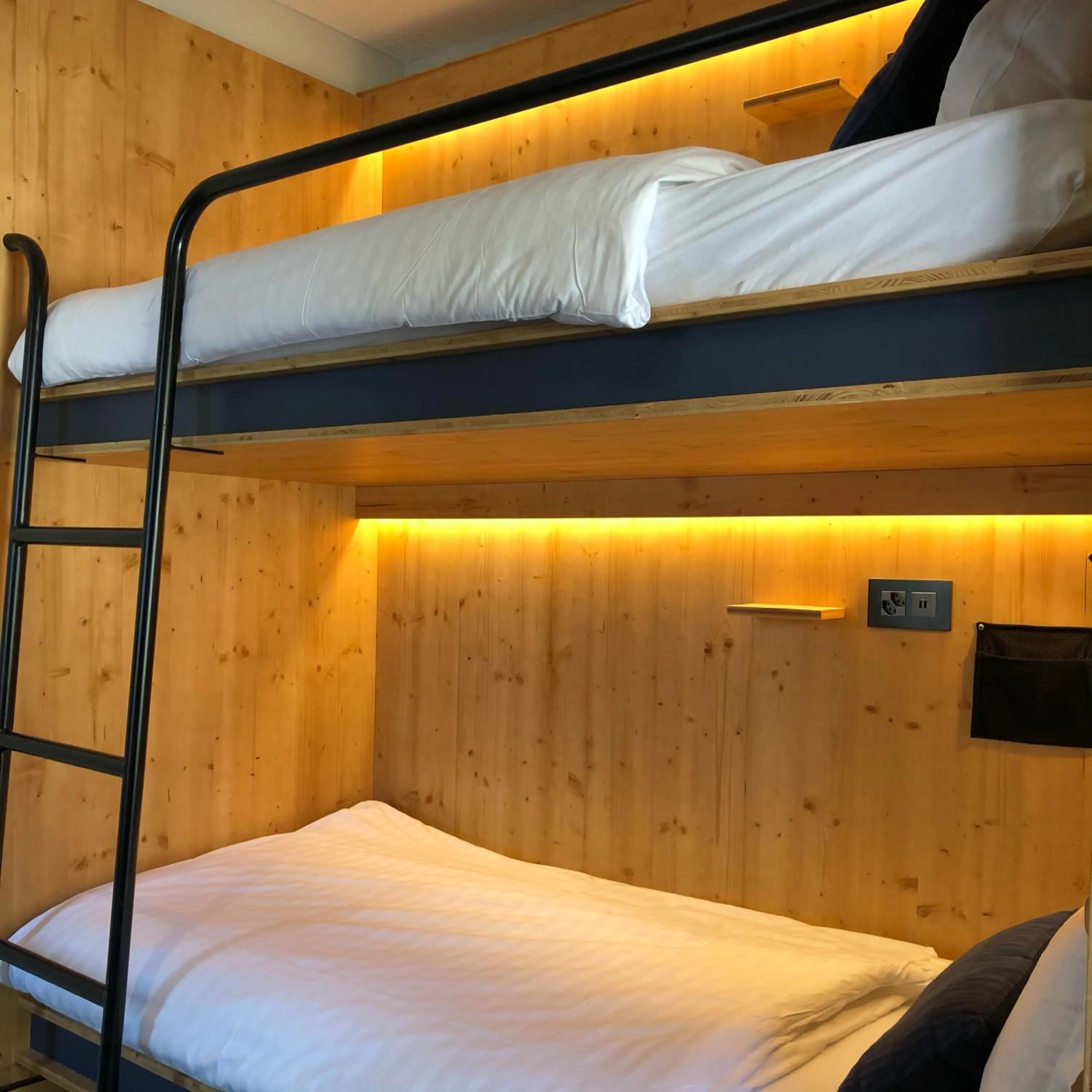 Bed in Villars Lodge