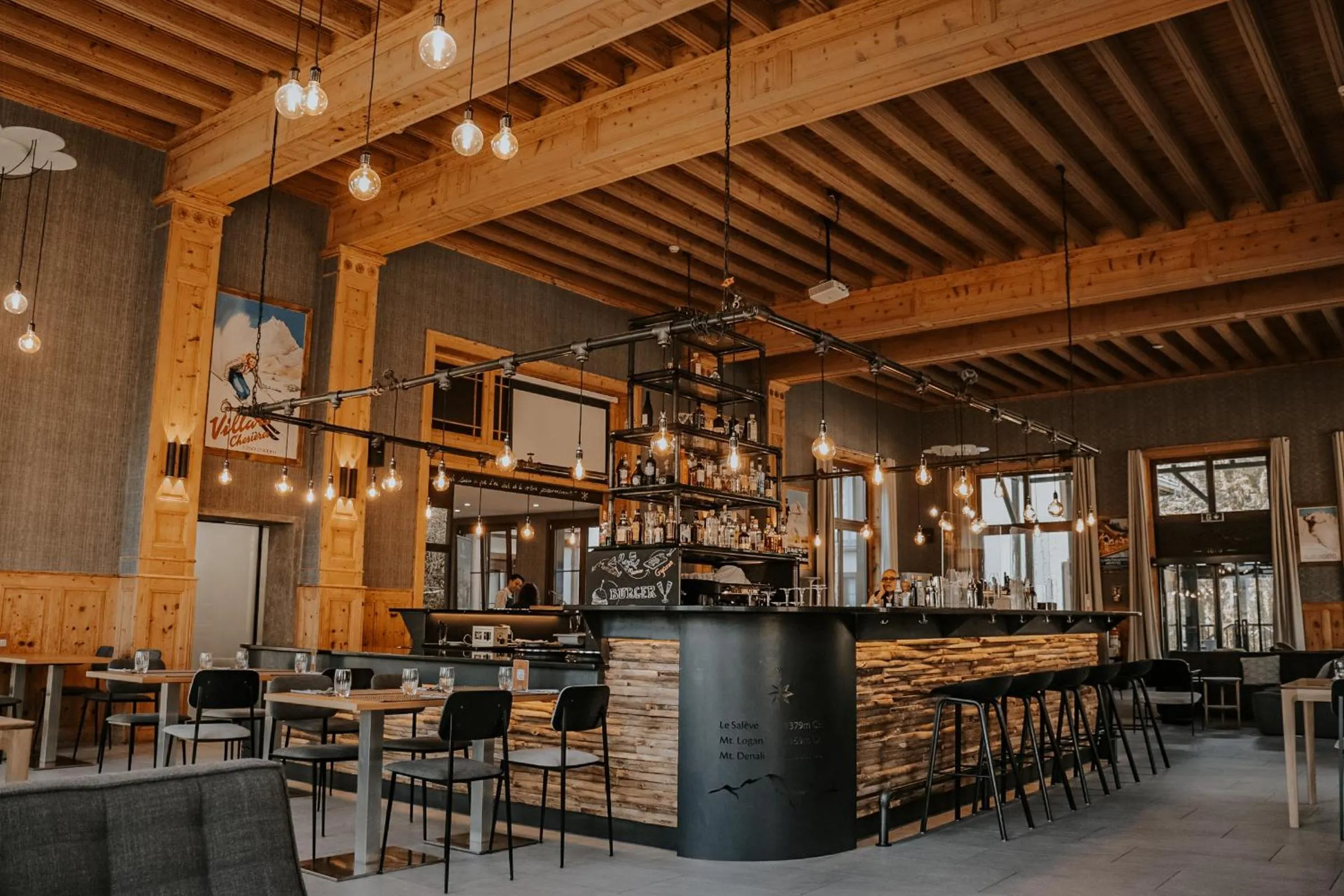 Lounge or bar in Villars Lodge