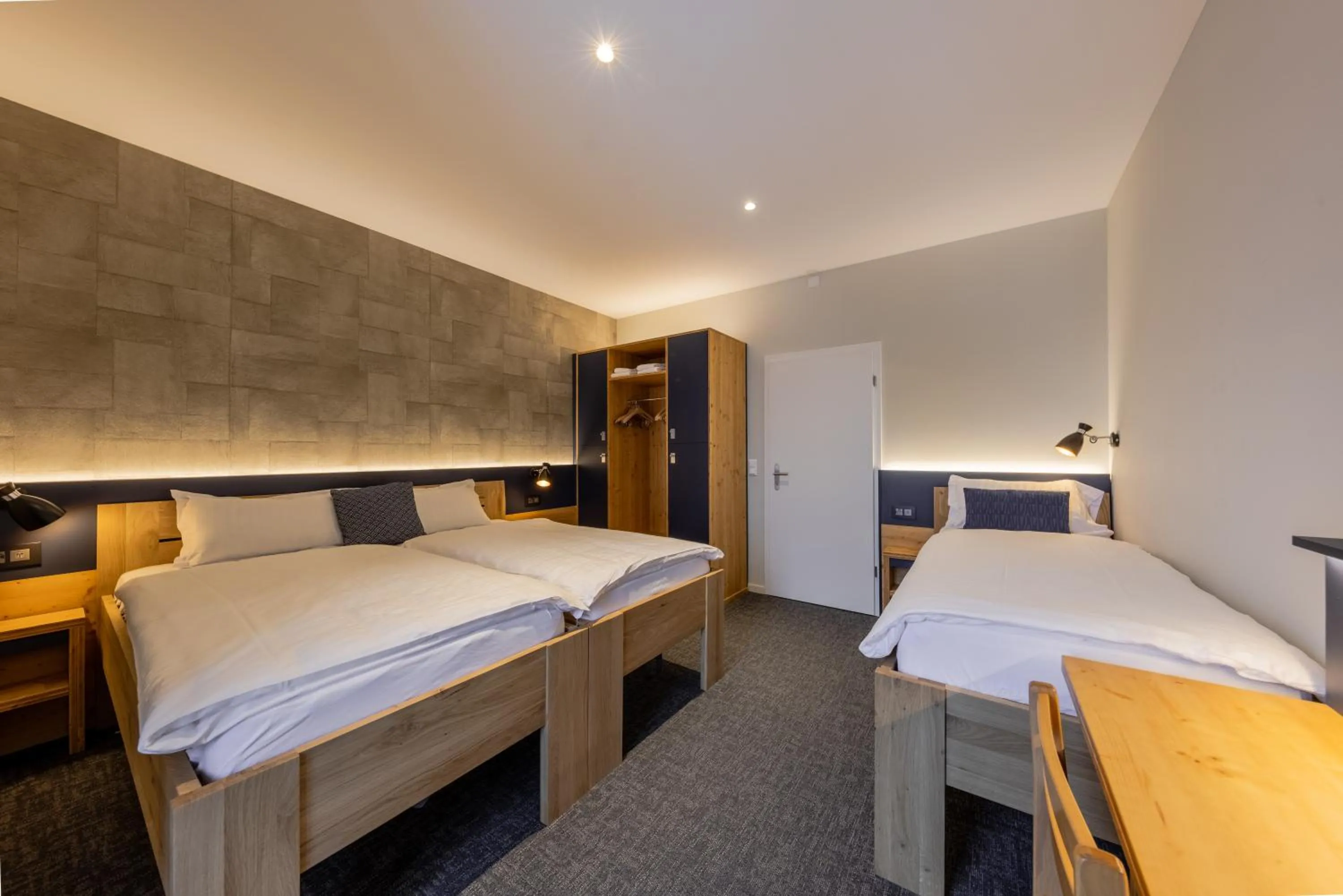 Bedroom, Bed in Villars Lodge