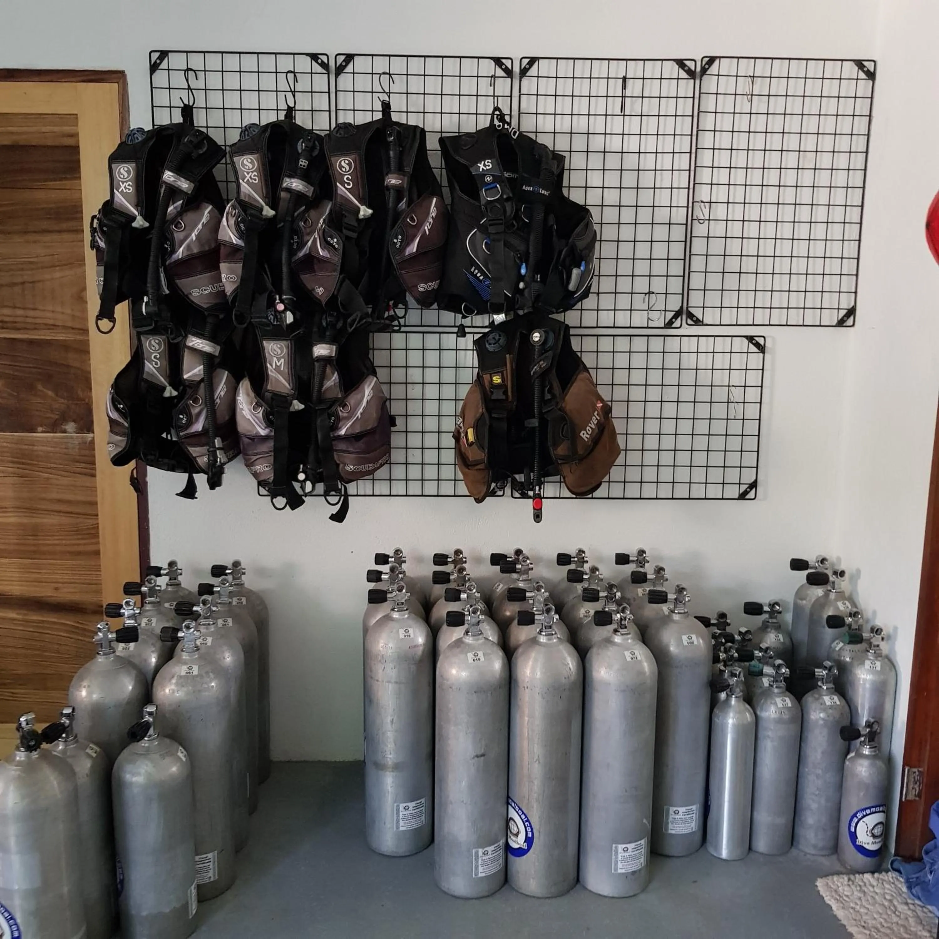 Nirvana Bamboo & Dive resort