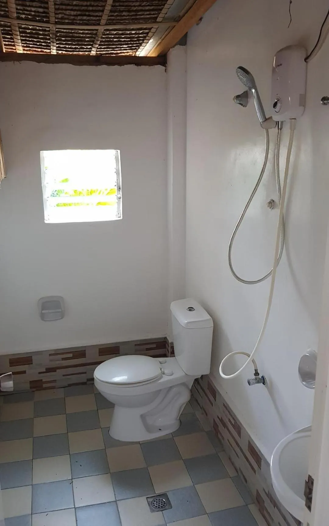 Nirvana Bamboo & Dive resort