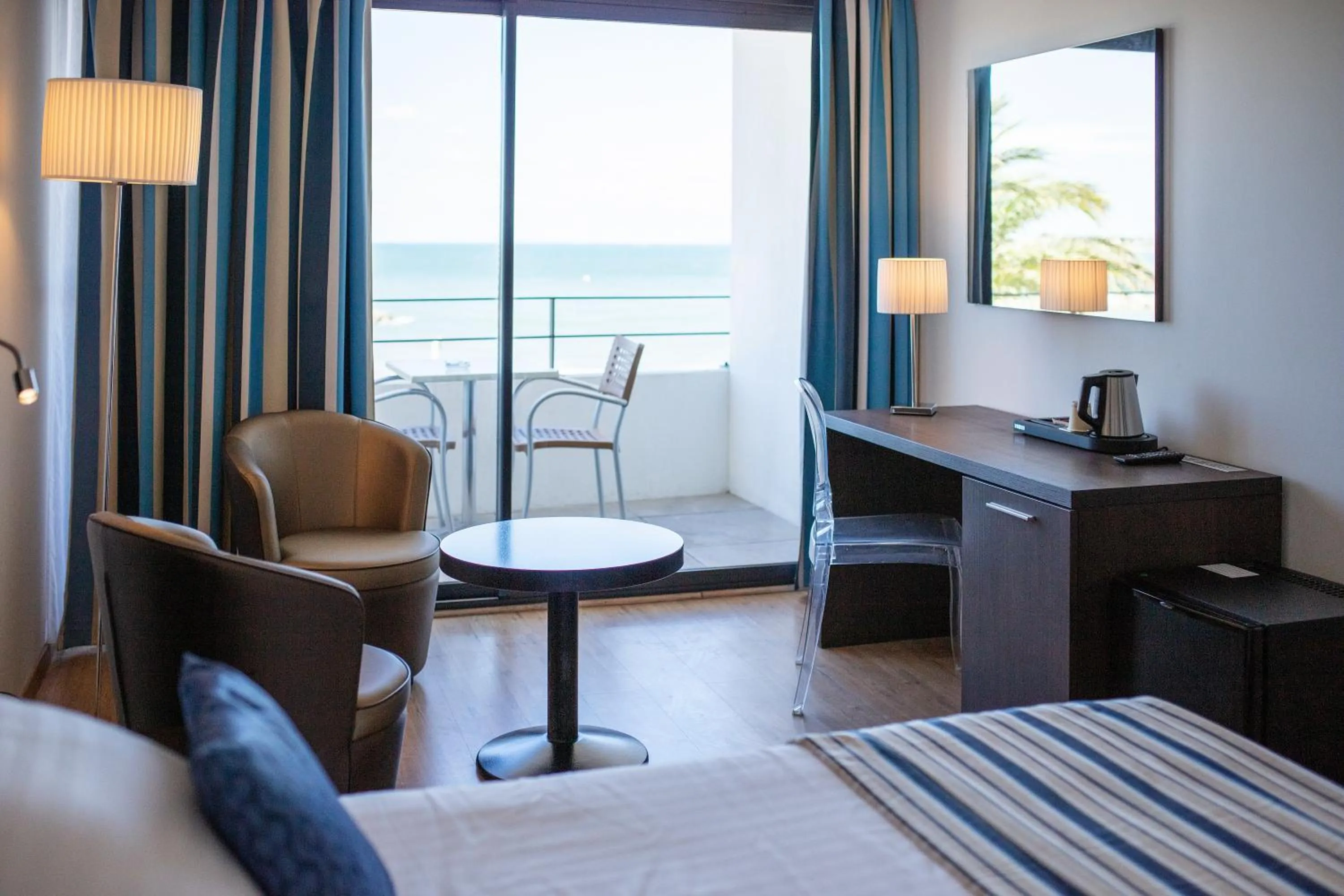 Sea view, Bed in Hôtel Restaurant Splendid Camargue