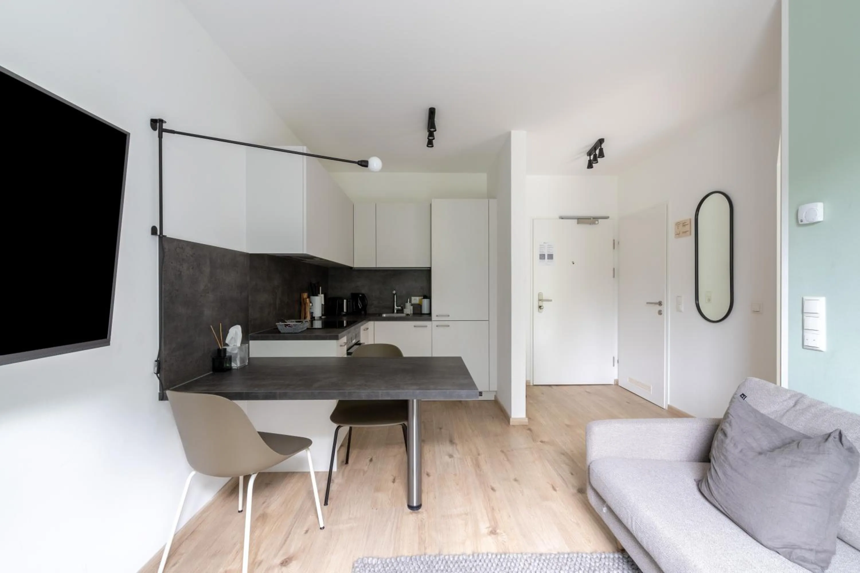 Kitchen or kitchenette in Limehome Linz Hopfengasse