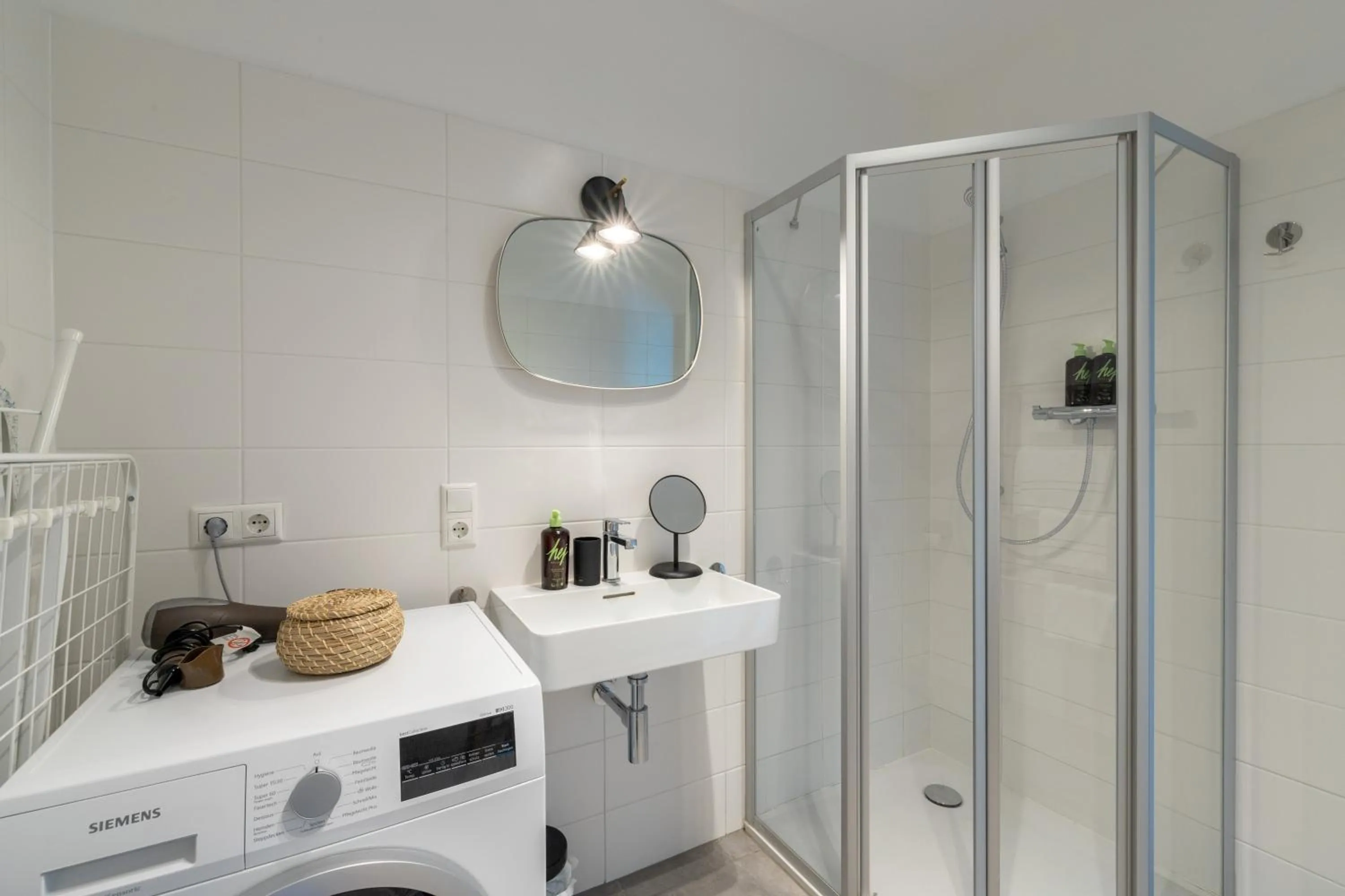 Shower in Limehome Linz Hopfengasse