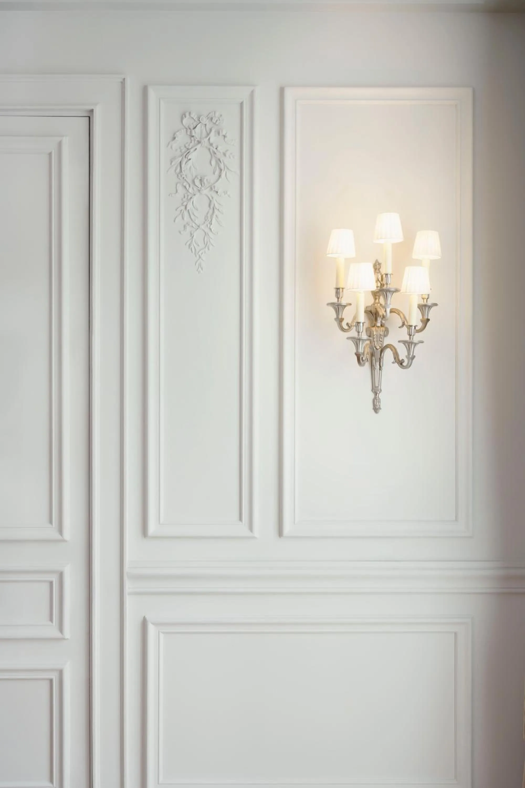 Decorative detail in Hôtel Le Royal Monceau Raffles Paris