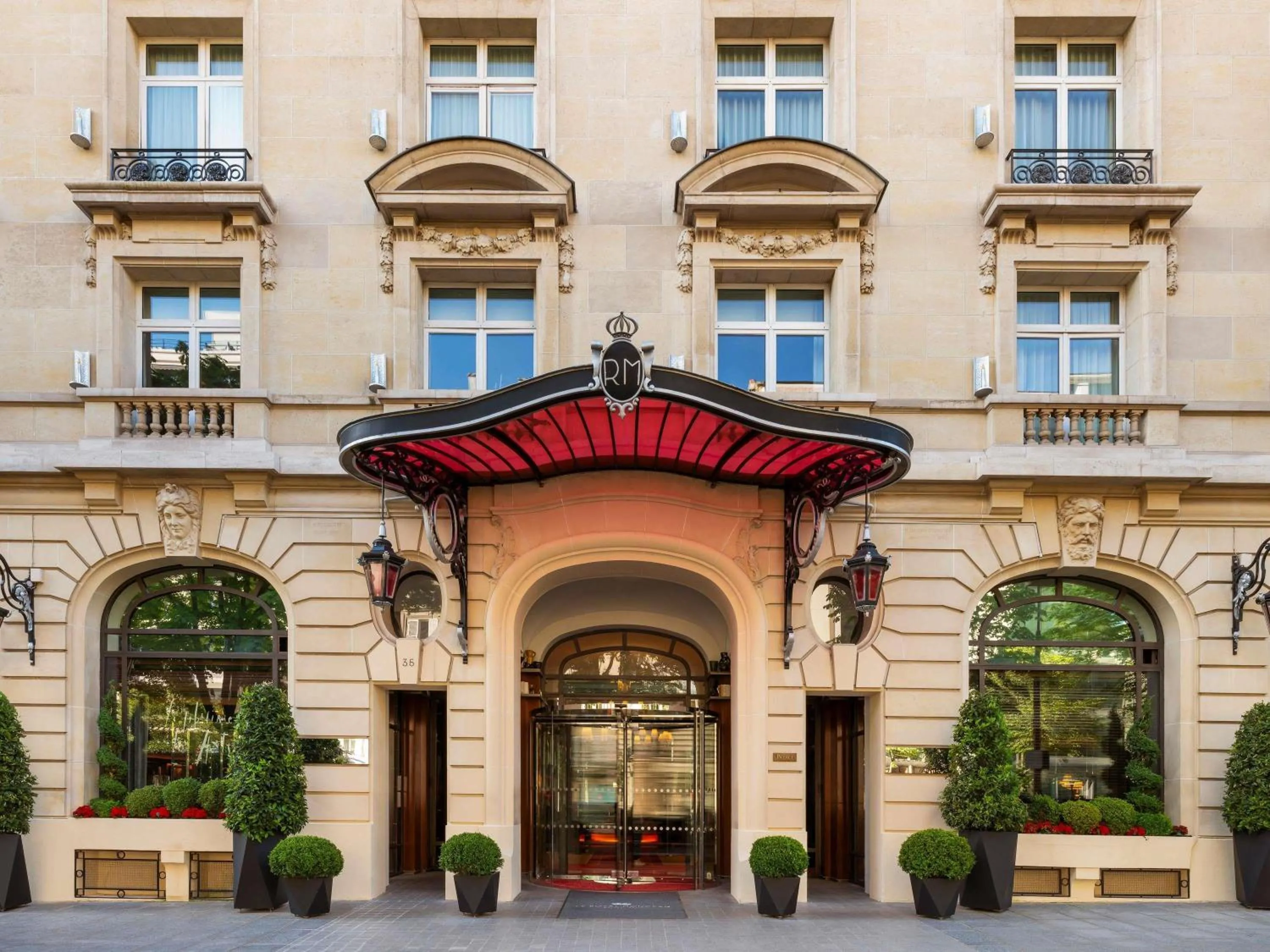 Property building in Hôtel Le Royal Monceau Raffles Paris