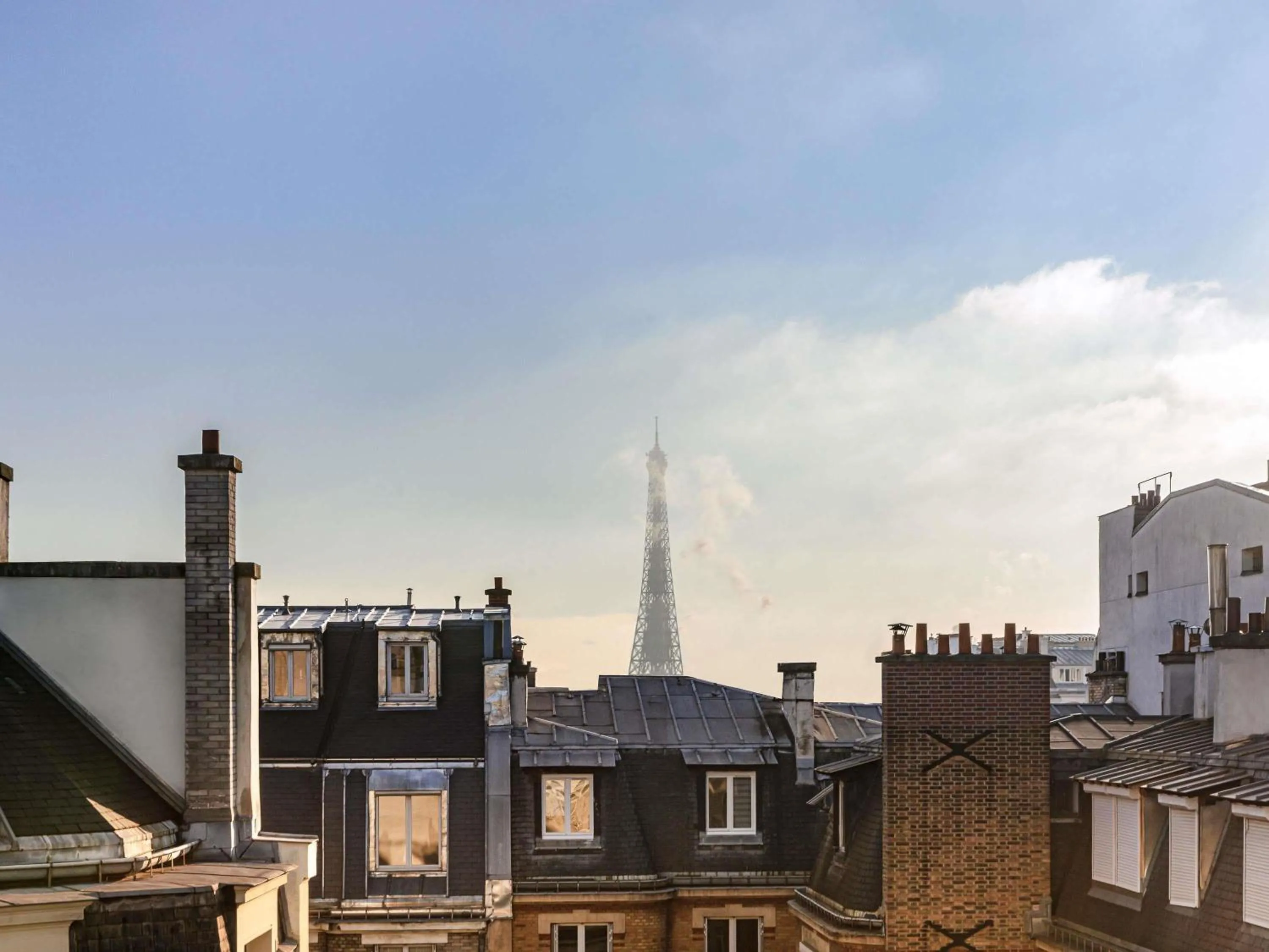 Bedroom in Hôtel Le Royal Monceau Raffles Paris