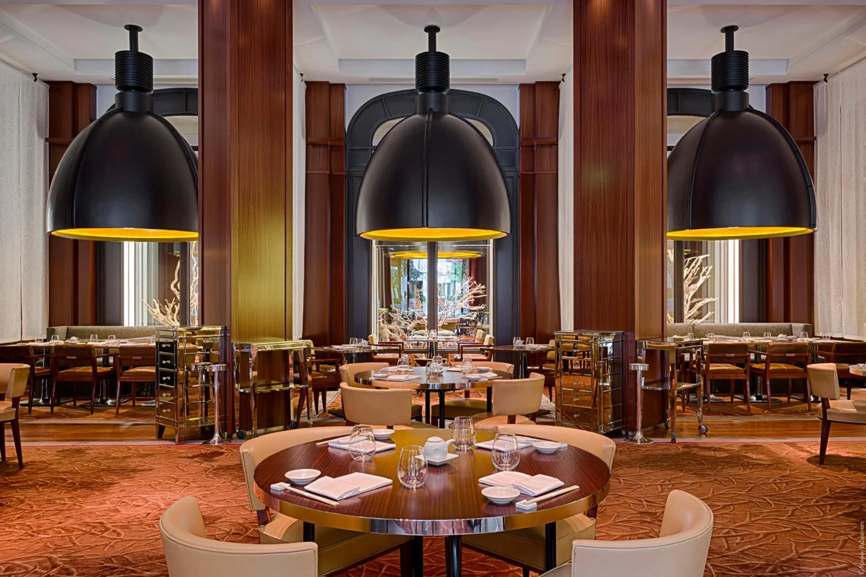 Restaurant/places to eat in Hôtel Le Royal Monceau Raffles Paris