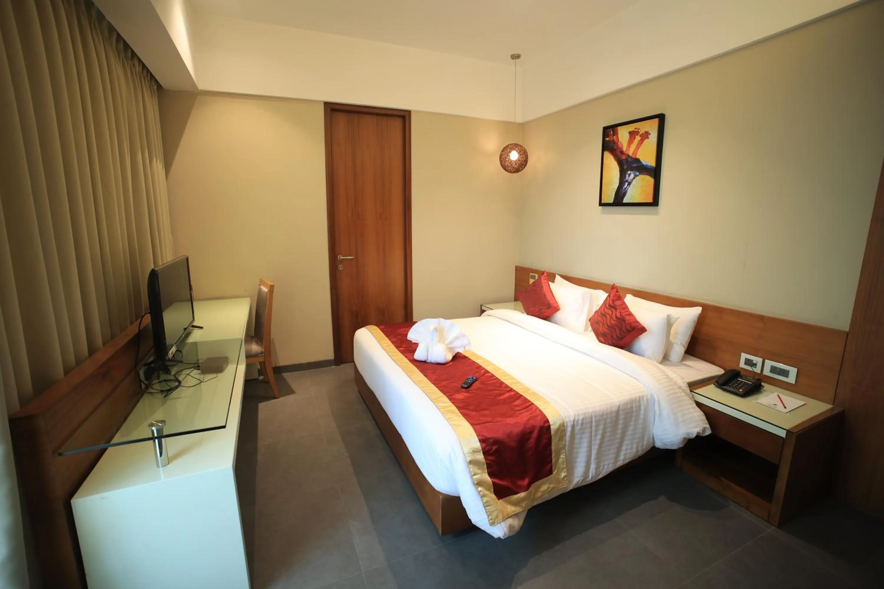 Photo of the whole room, Bed in The Byke Delotel