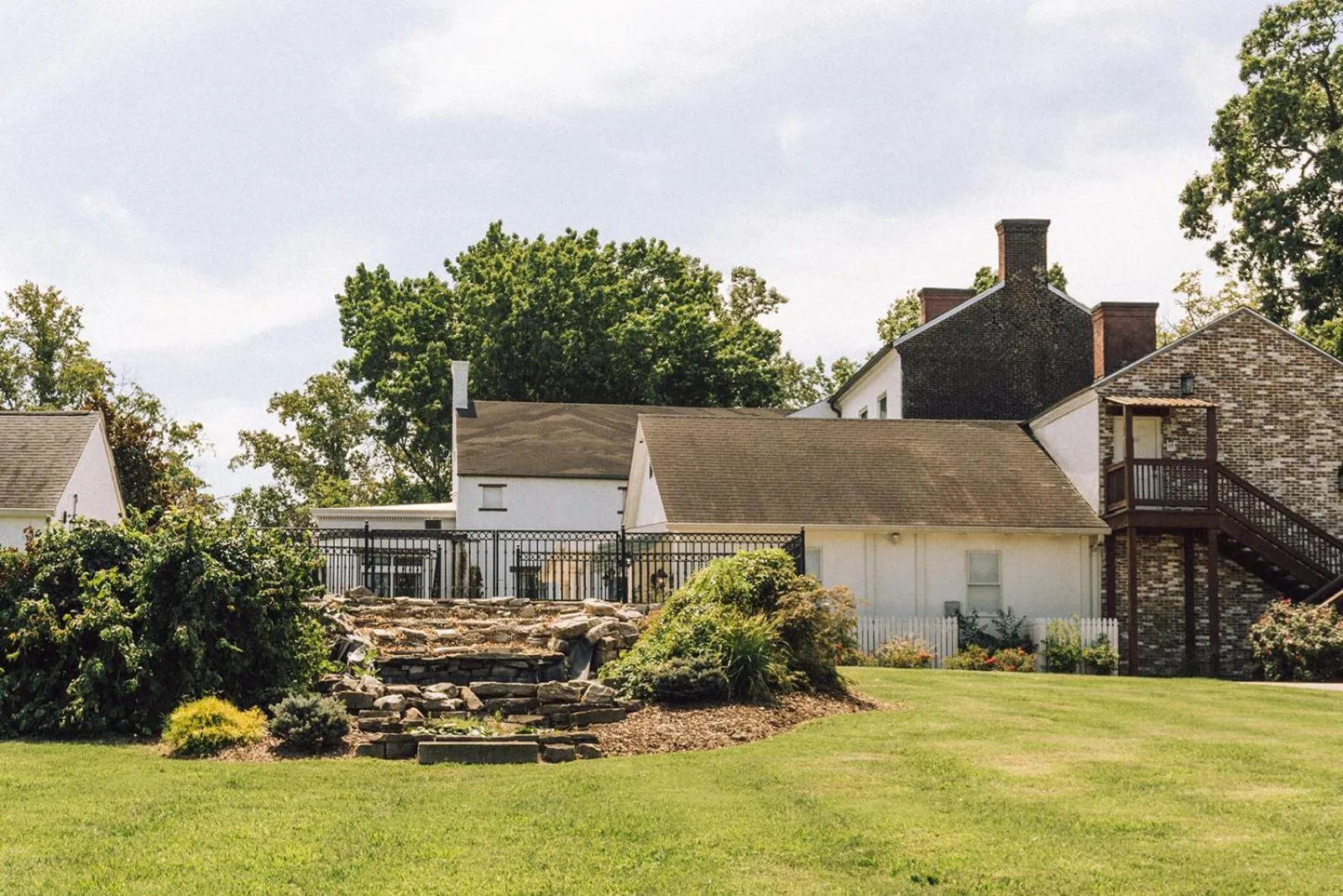 Belle Air Mansion and Inn