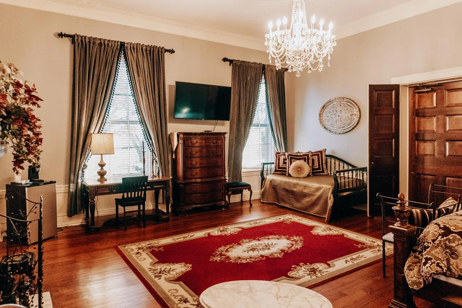 Bed in Belle Air Mansion and Inn