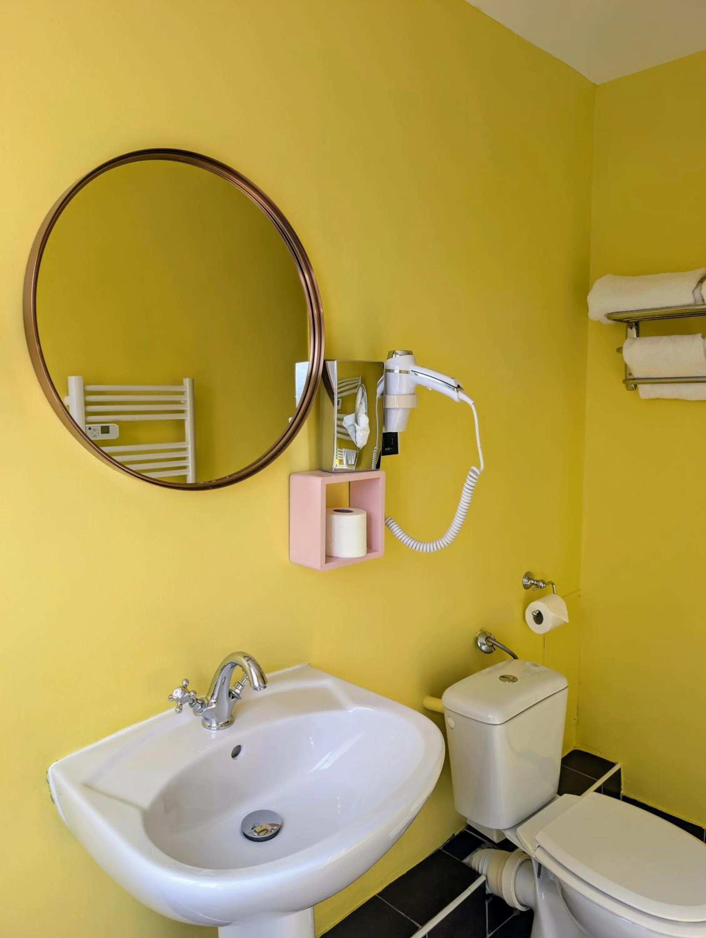 Bathroom in Hôtel Mademoiselle