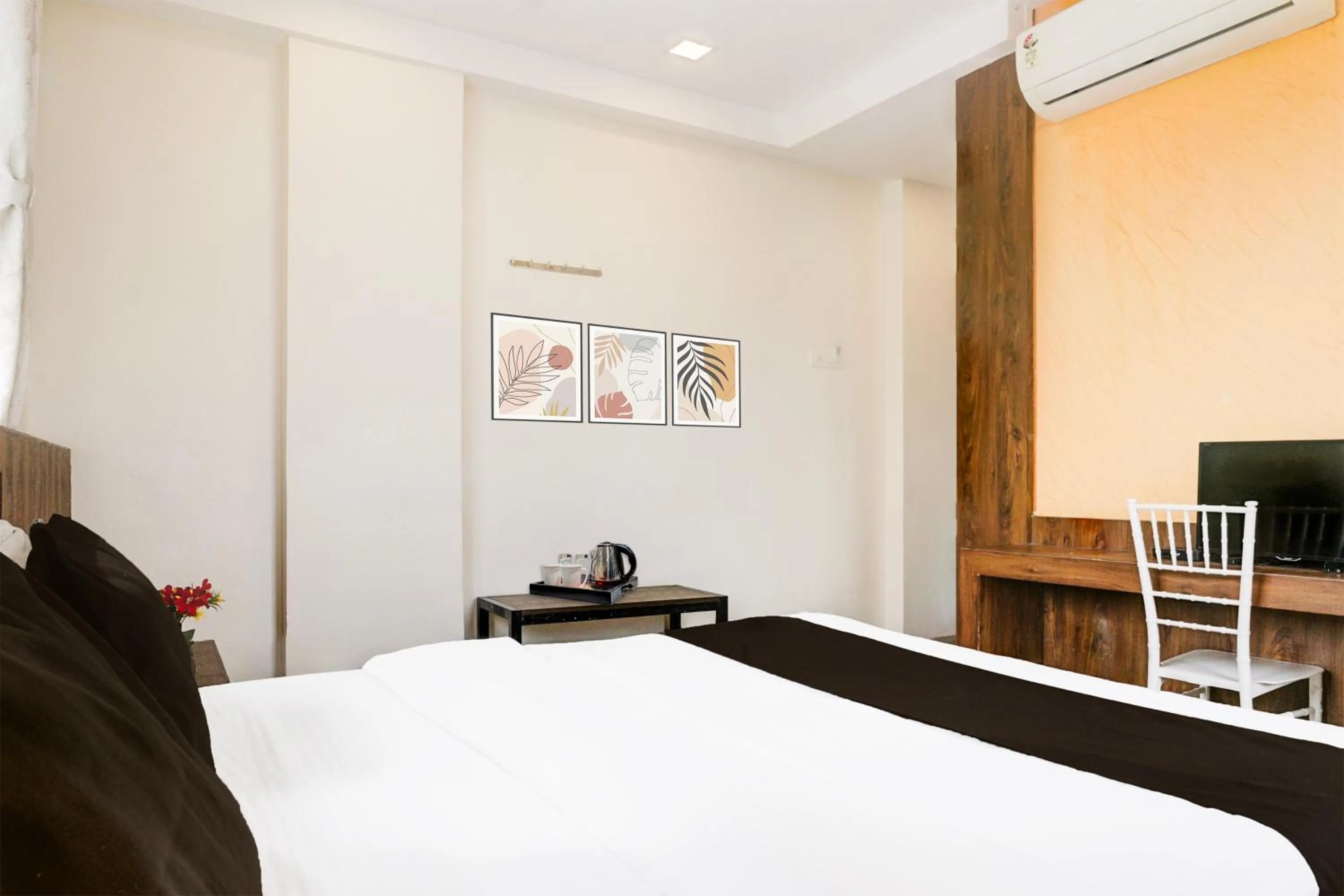 Bedroom, Bed in Collection O Shirdi