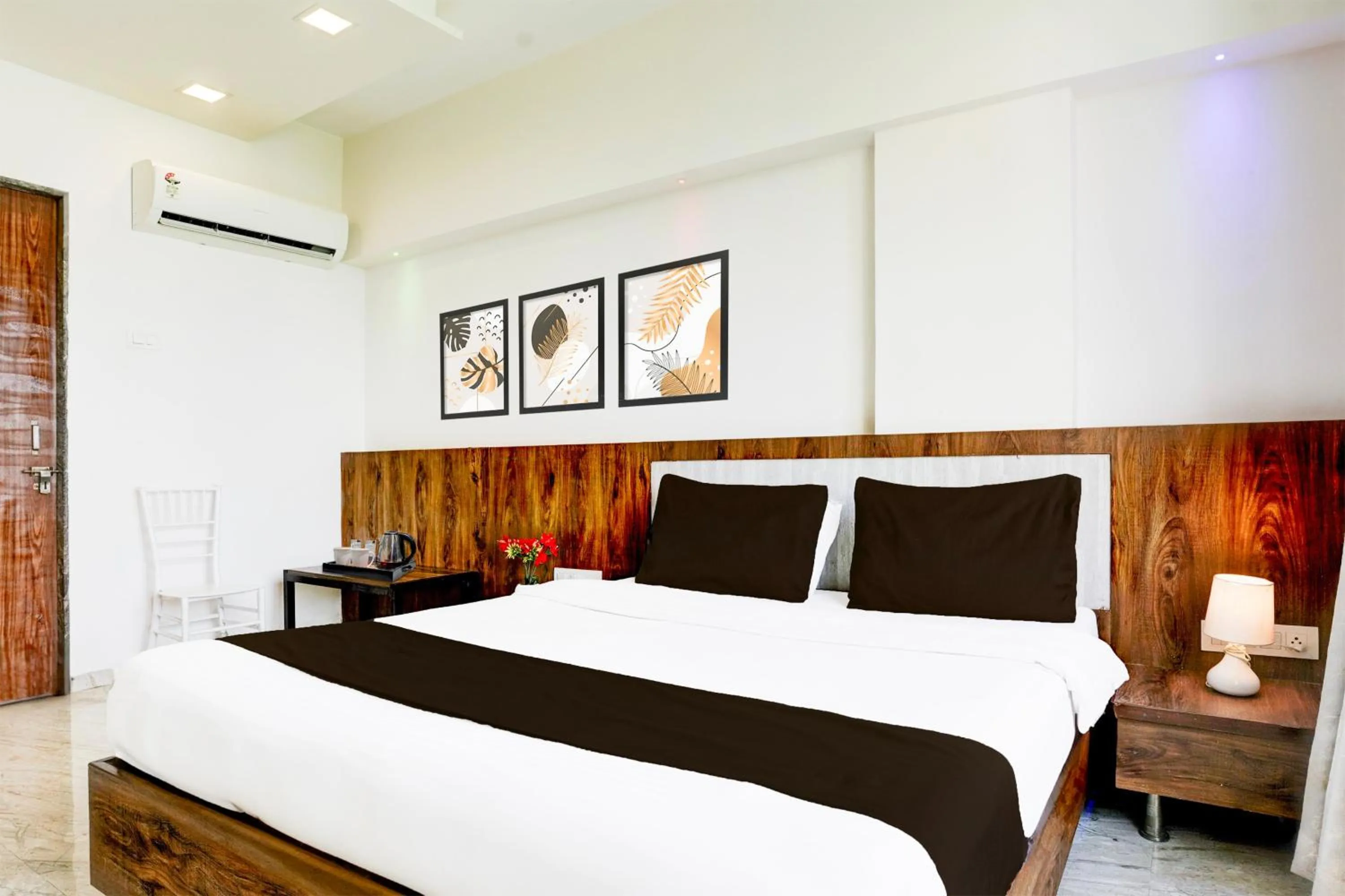 Bedroom, Bed in Collection O Shirdi