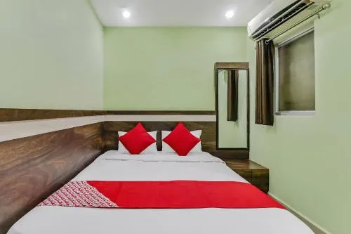 Hotel O Royal