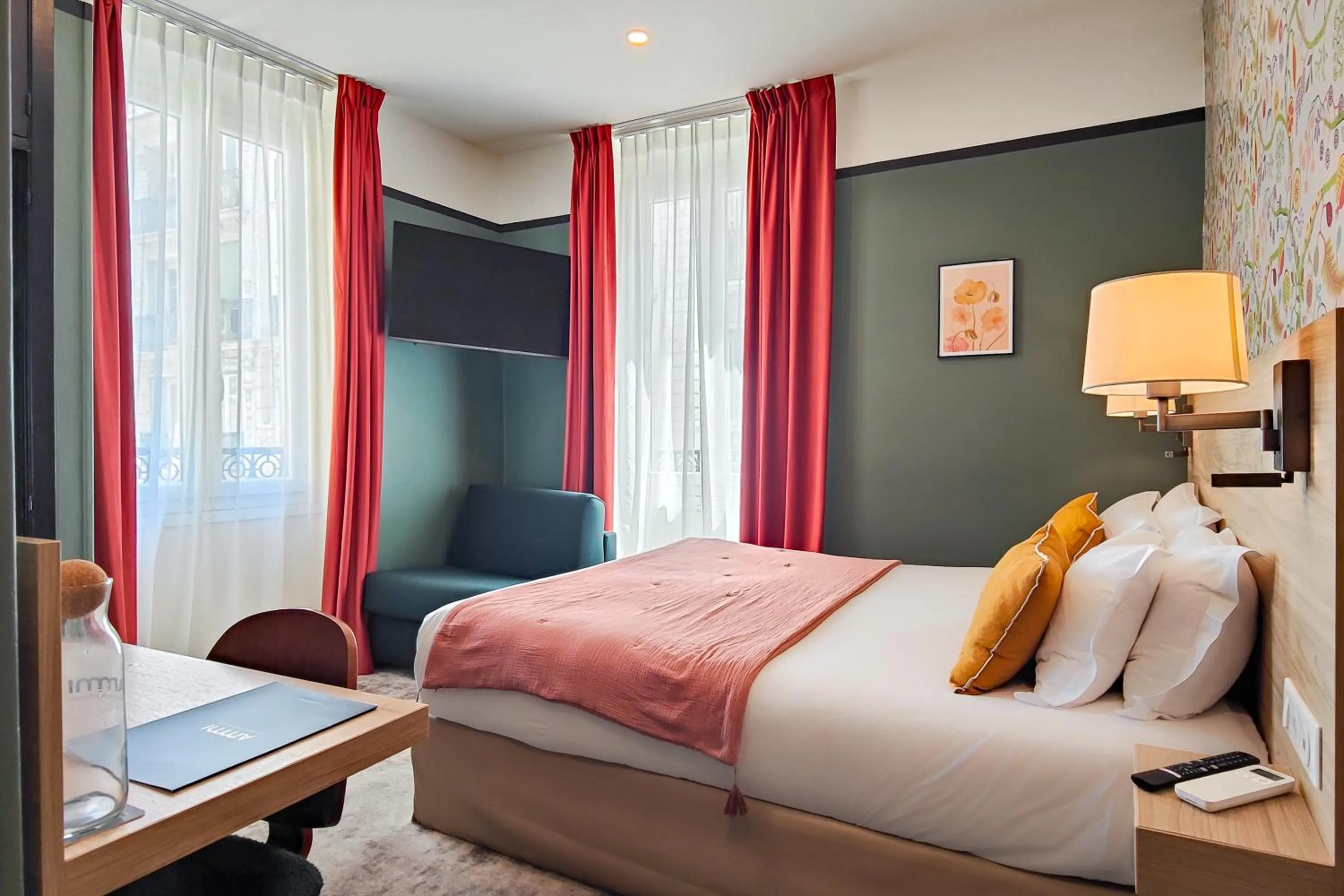 Photo of the whole room, Bed in Hôtel de France, un hôtel AMMI