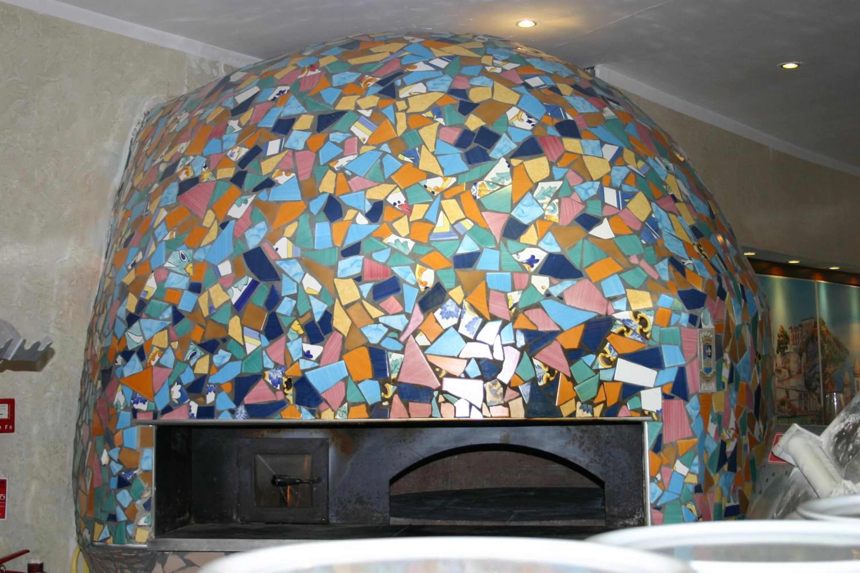 Restaurant/places to eat in Hôtel Vesuvio