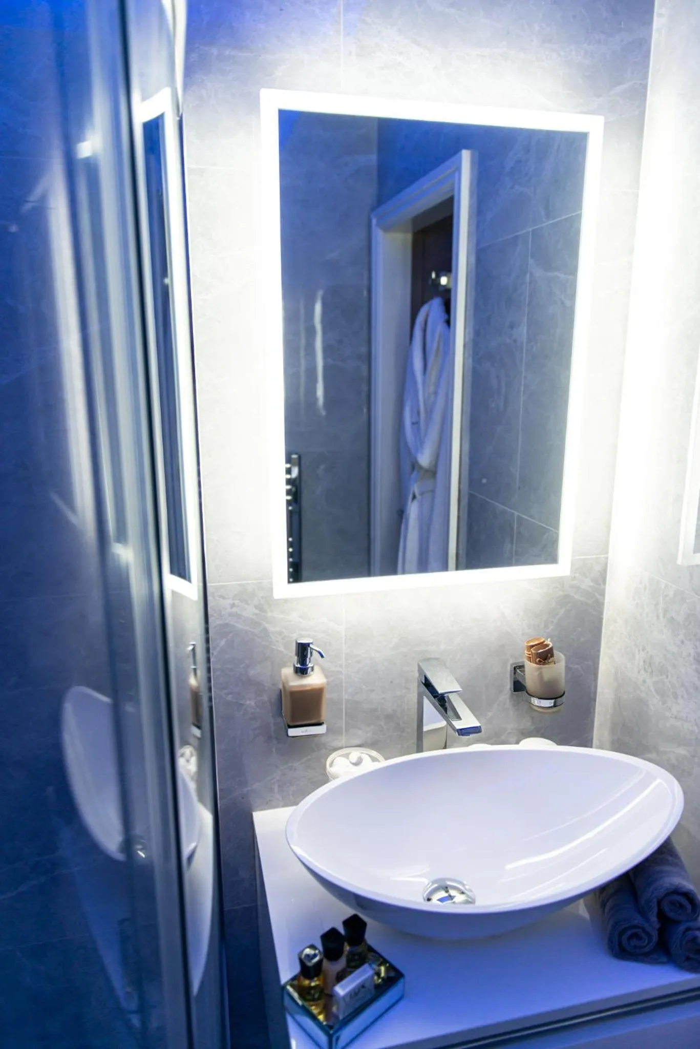 Bathroom in Aphrodite Suites