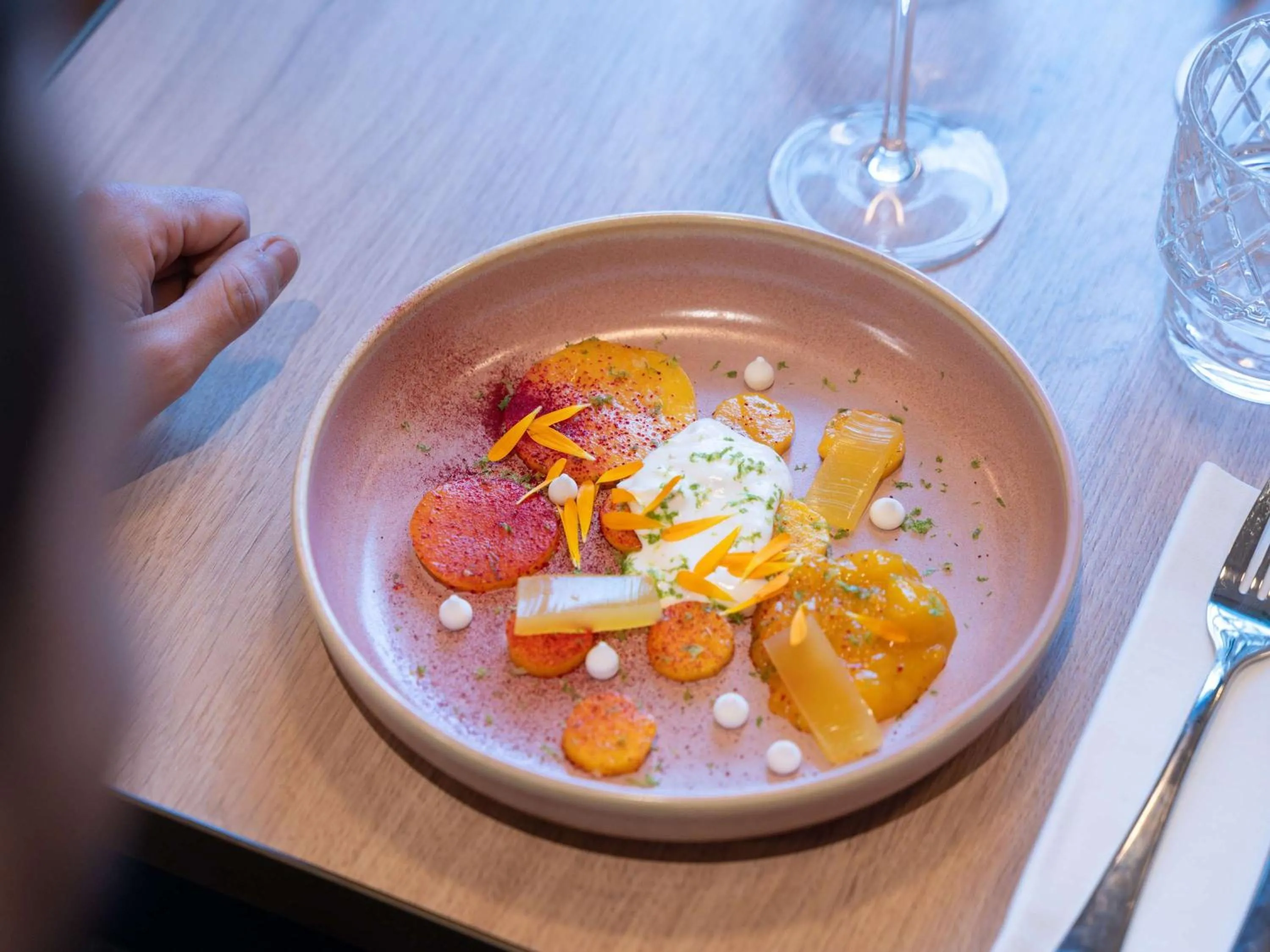 Restaurant/places to eat in Hotel Mercure Angers Lac De Maine