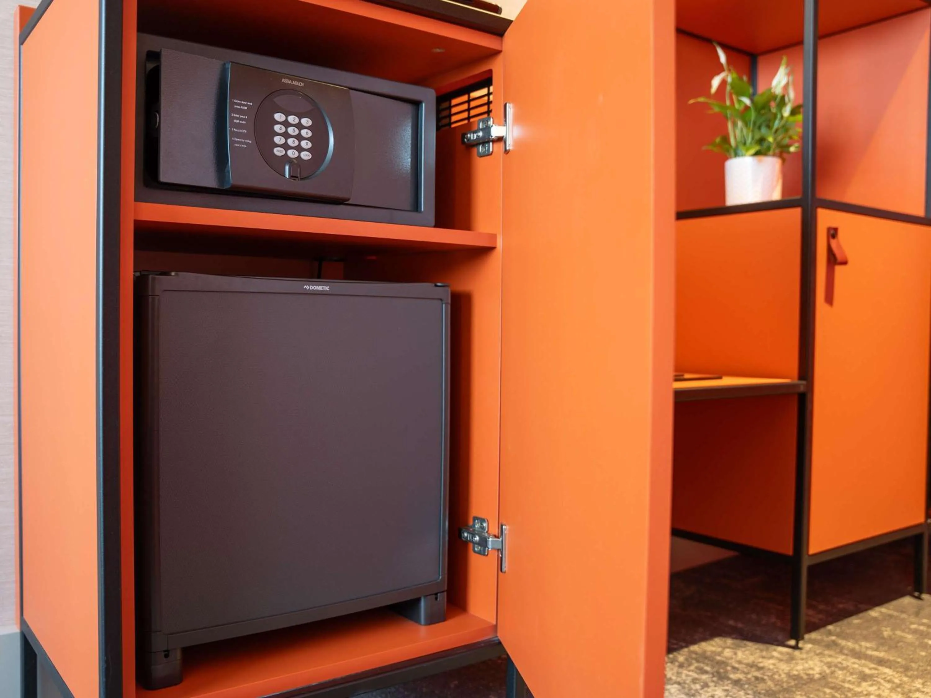 Bedroom in Hotel Mercure Angers Lac De Maine