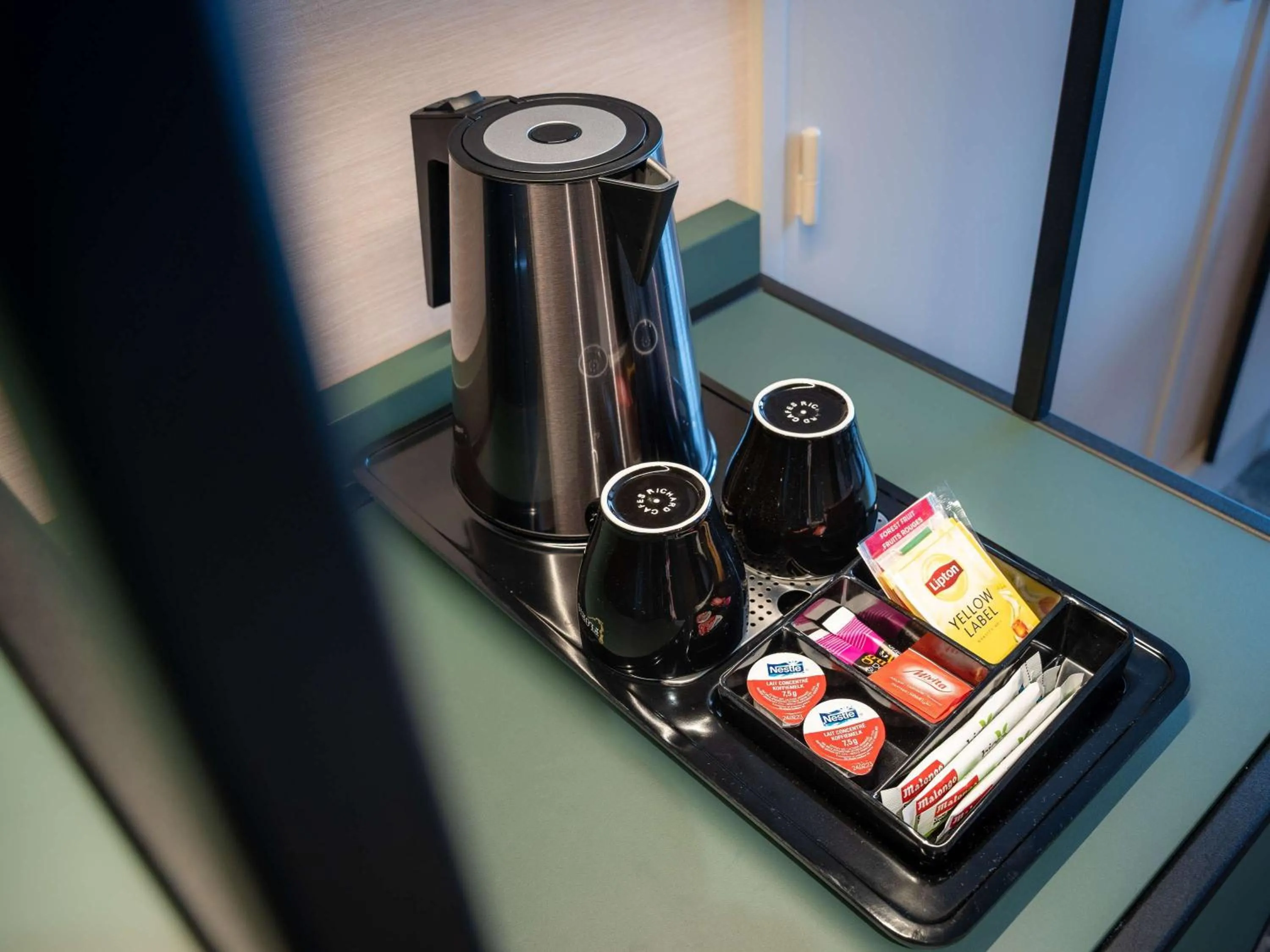 Bedroom in Hotel Mercure Angers Lac De Maine