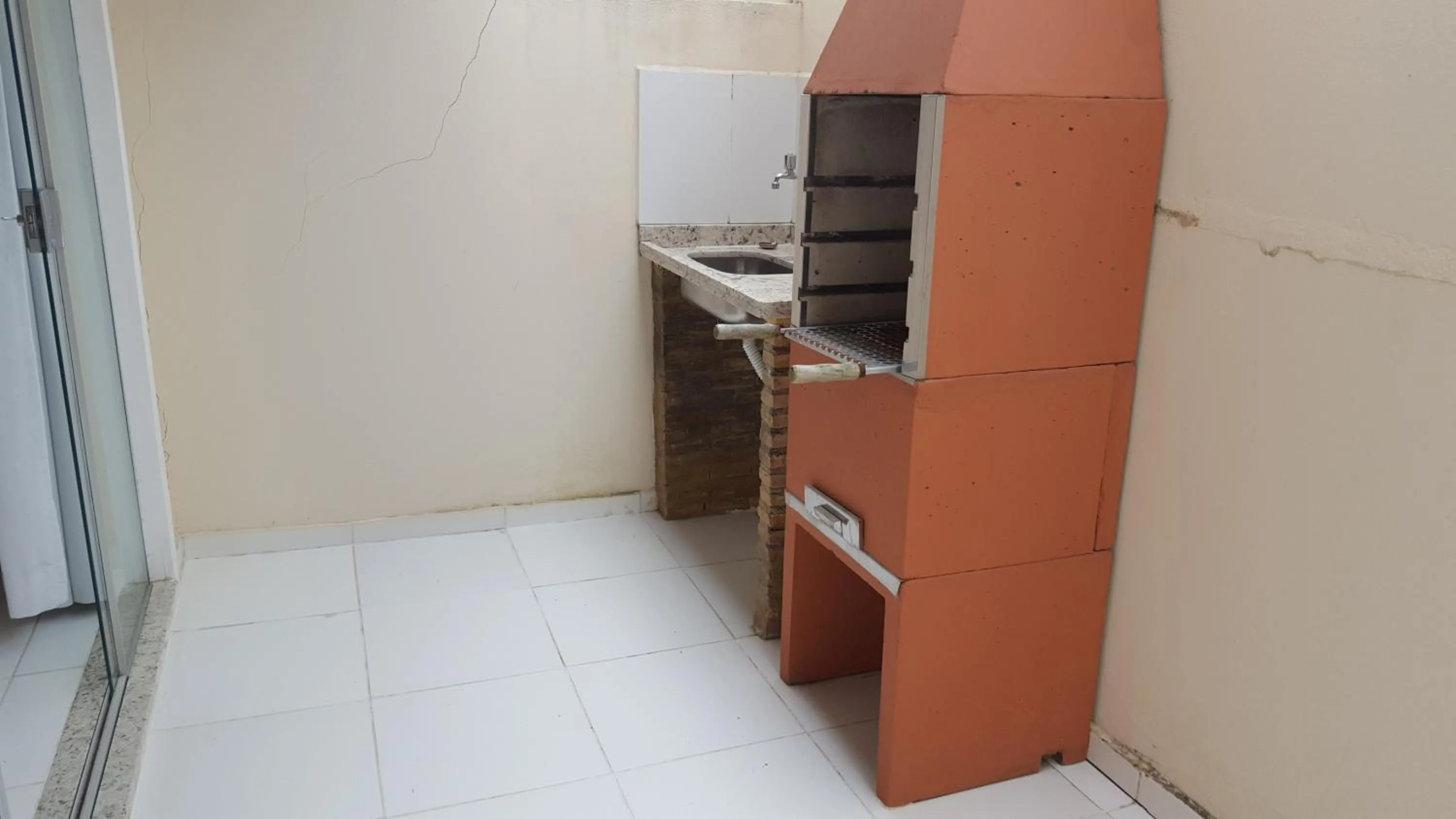 Condomínio Mar da Galiléia - Apto 27