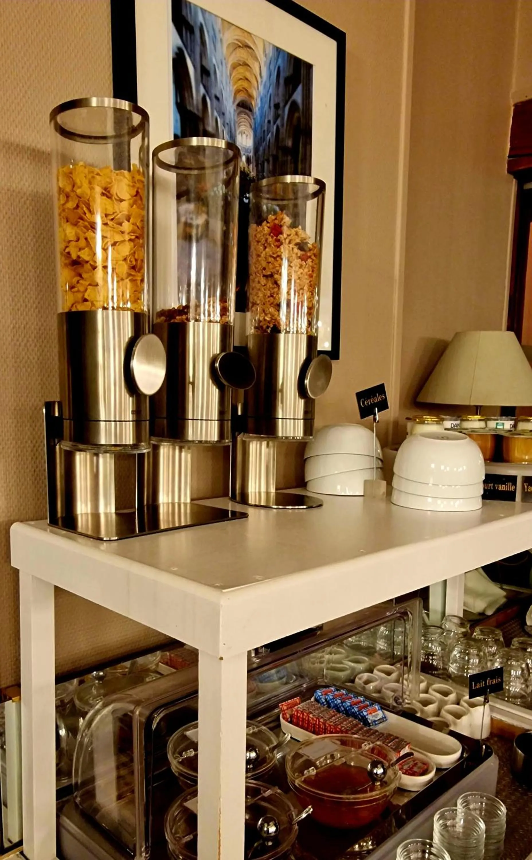 Breakfast in Hotel Dandy Rouen centre