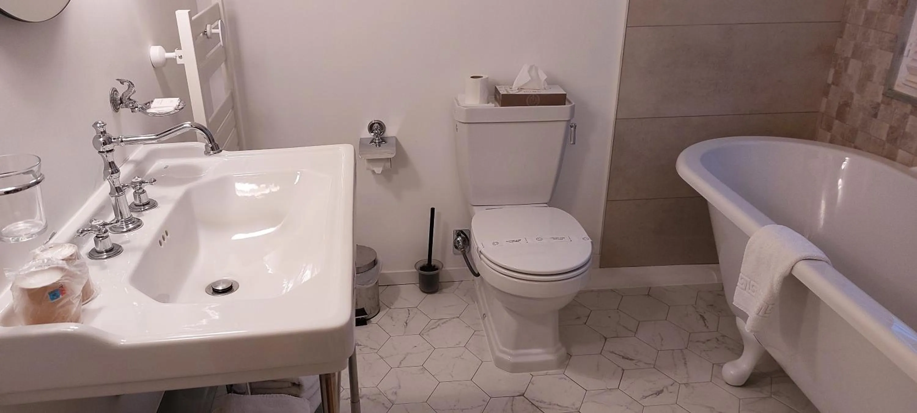 Bathroom in Hotel Dandy Rouen centre