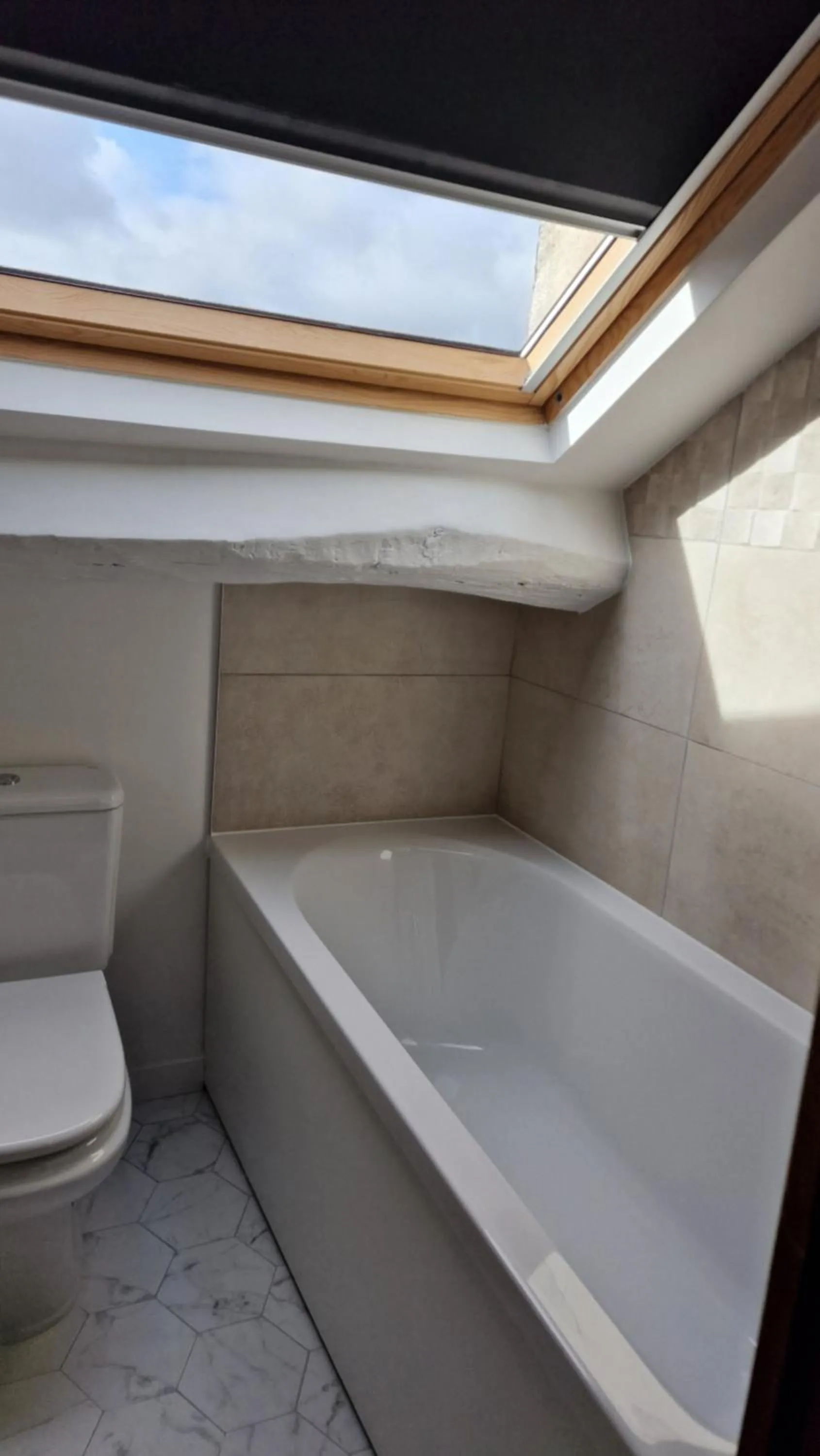 Bath in Hotel Dandy Rouen centre