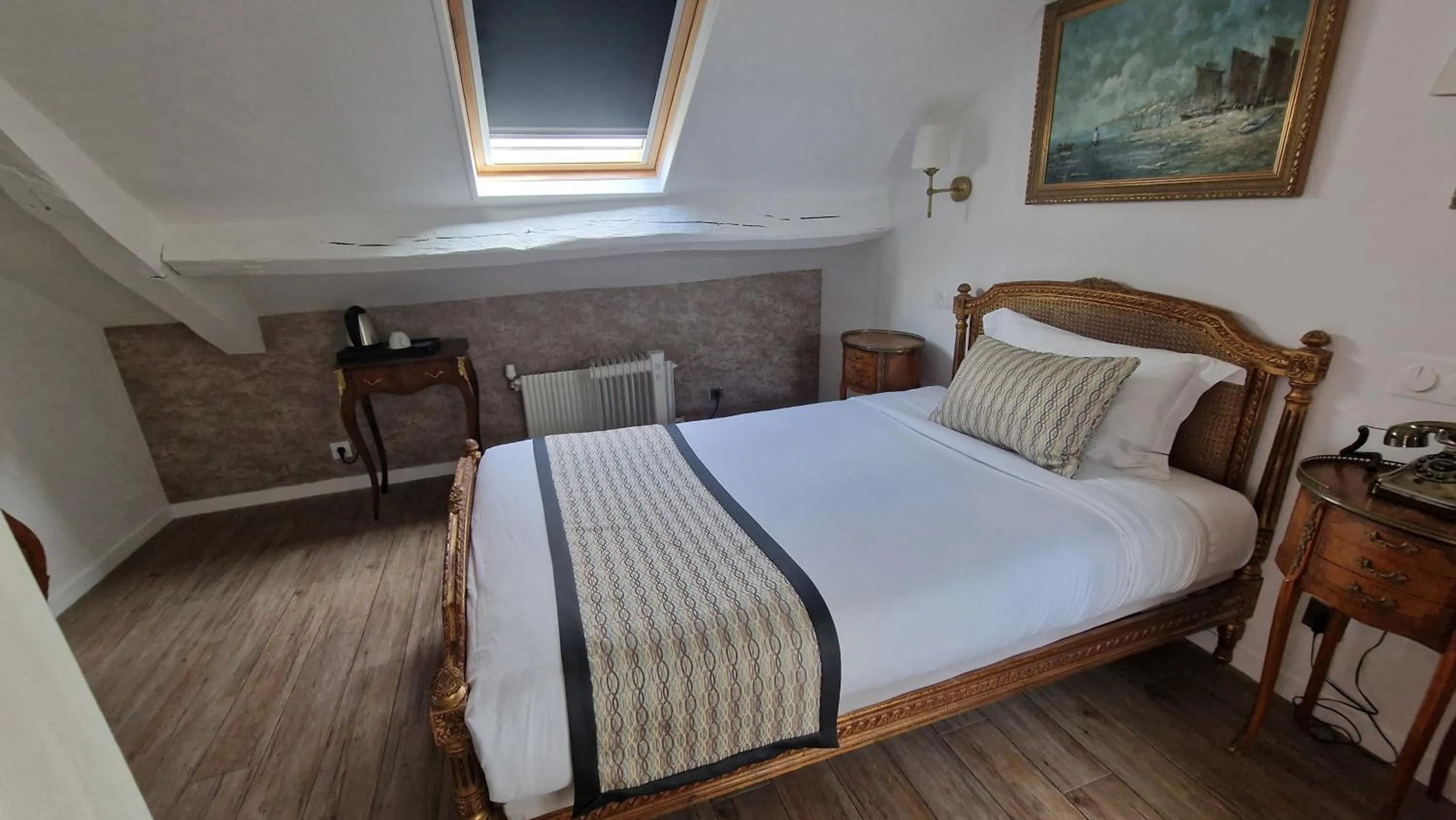 Bedroom, Bed in Hotel Dandy Rouen centre