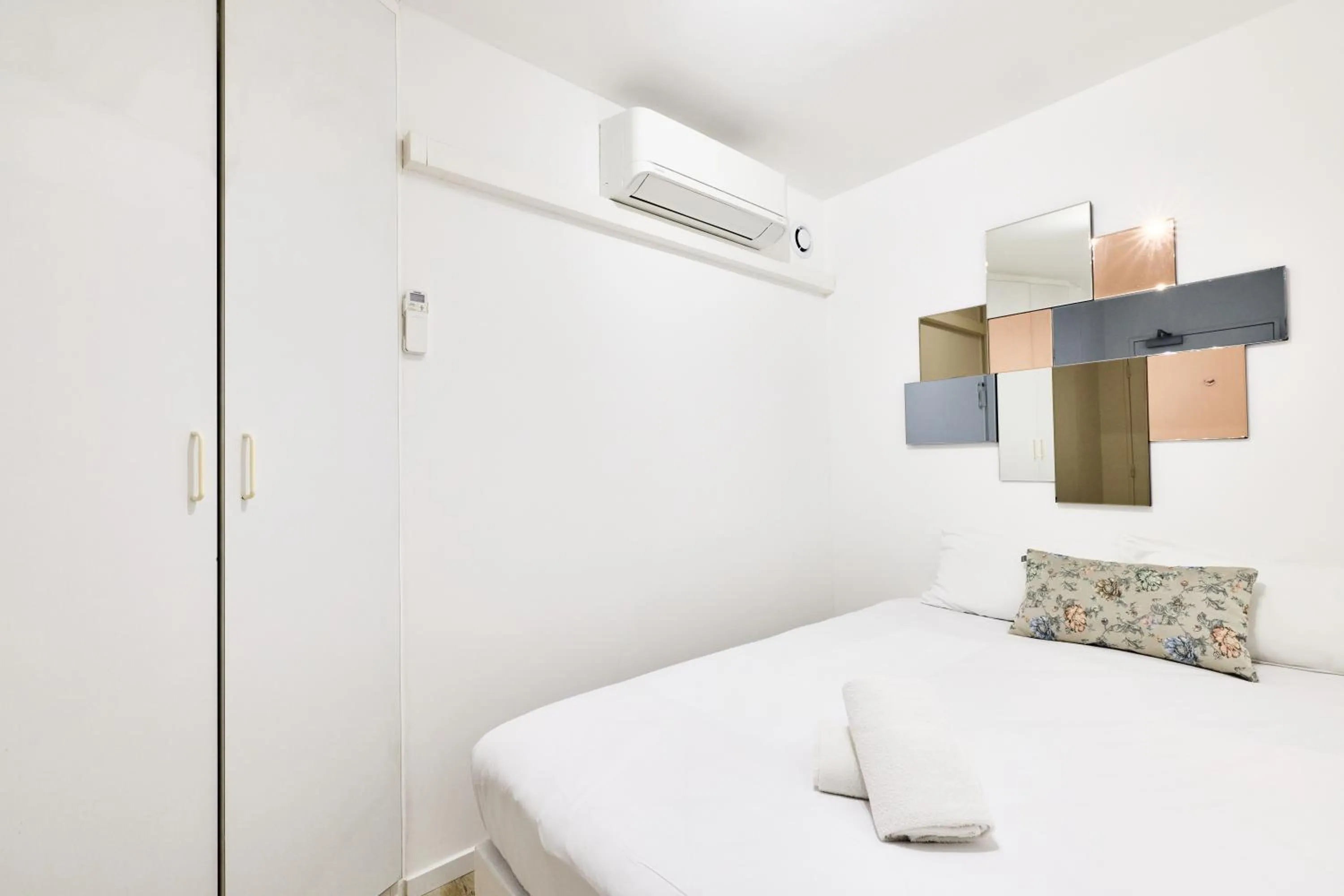 Bed in Hotel Primo Colmar Centre