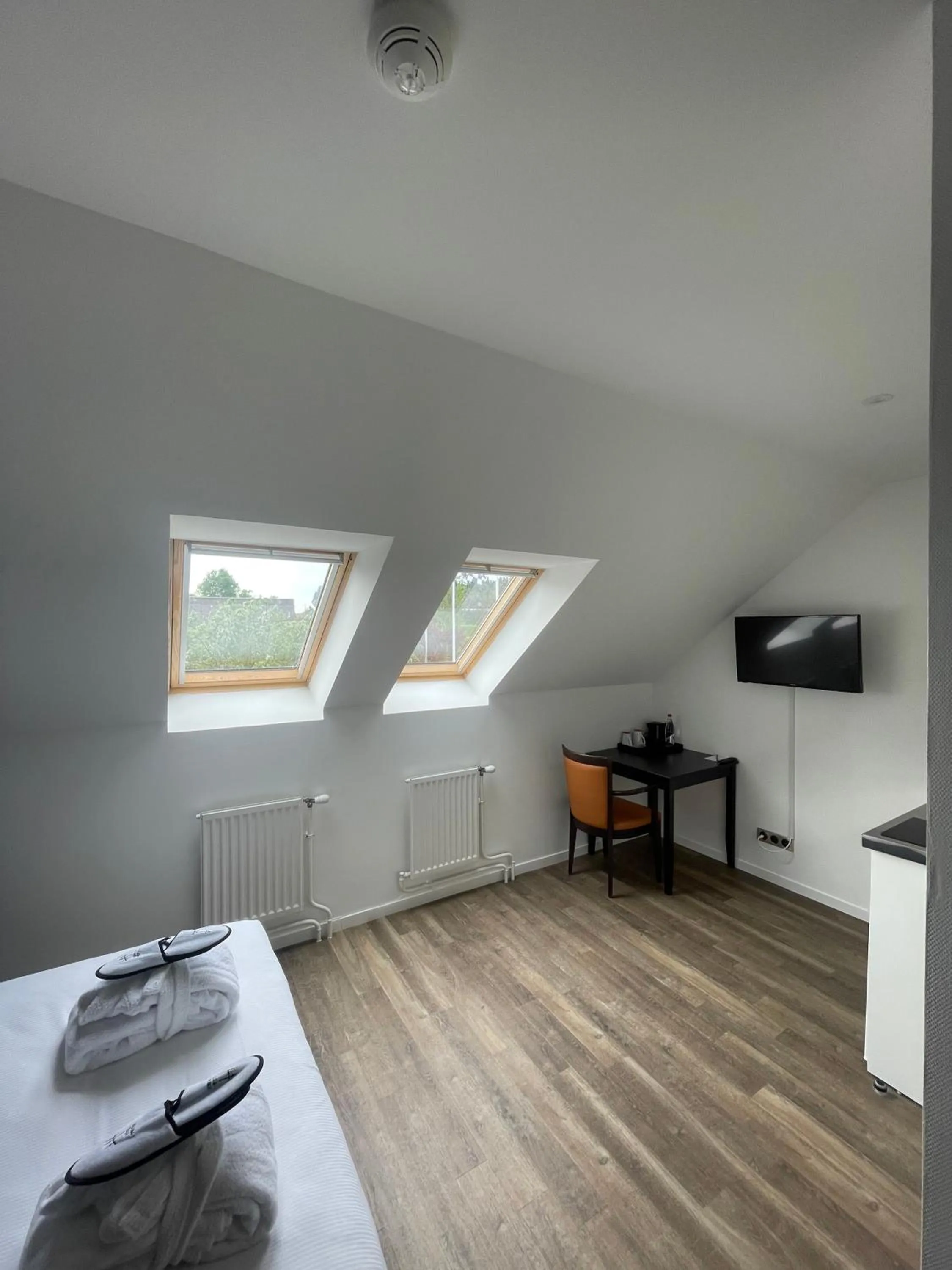 Photo of the whole room, Bed in Hotel Le Paddock