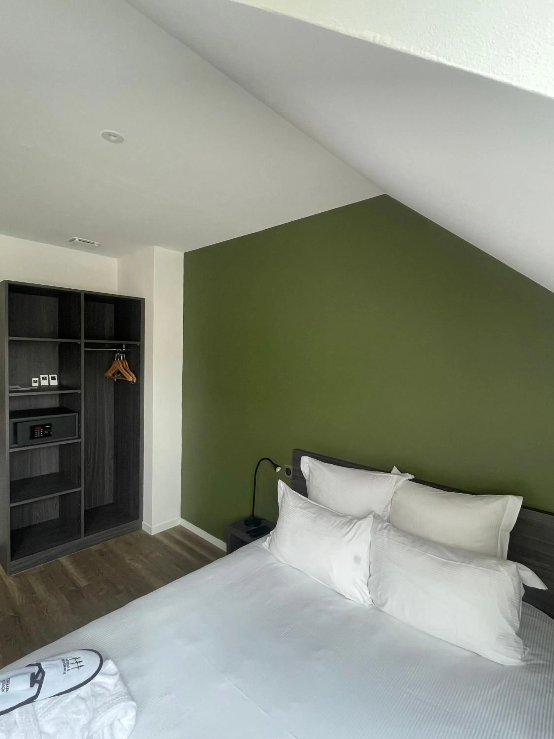 Bed in Hotel Le Paddock