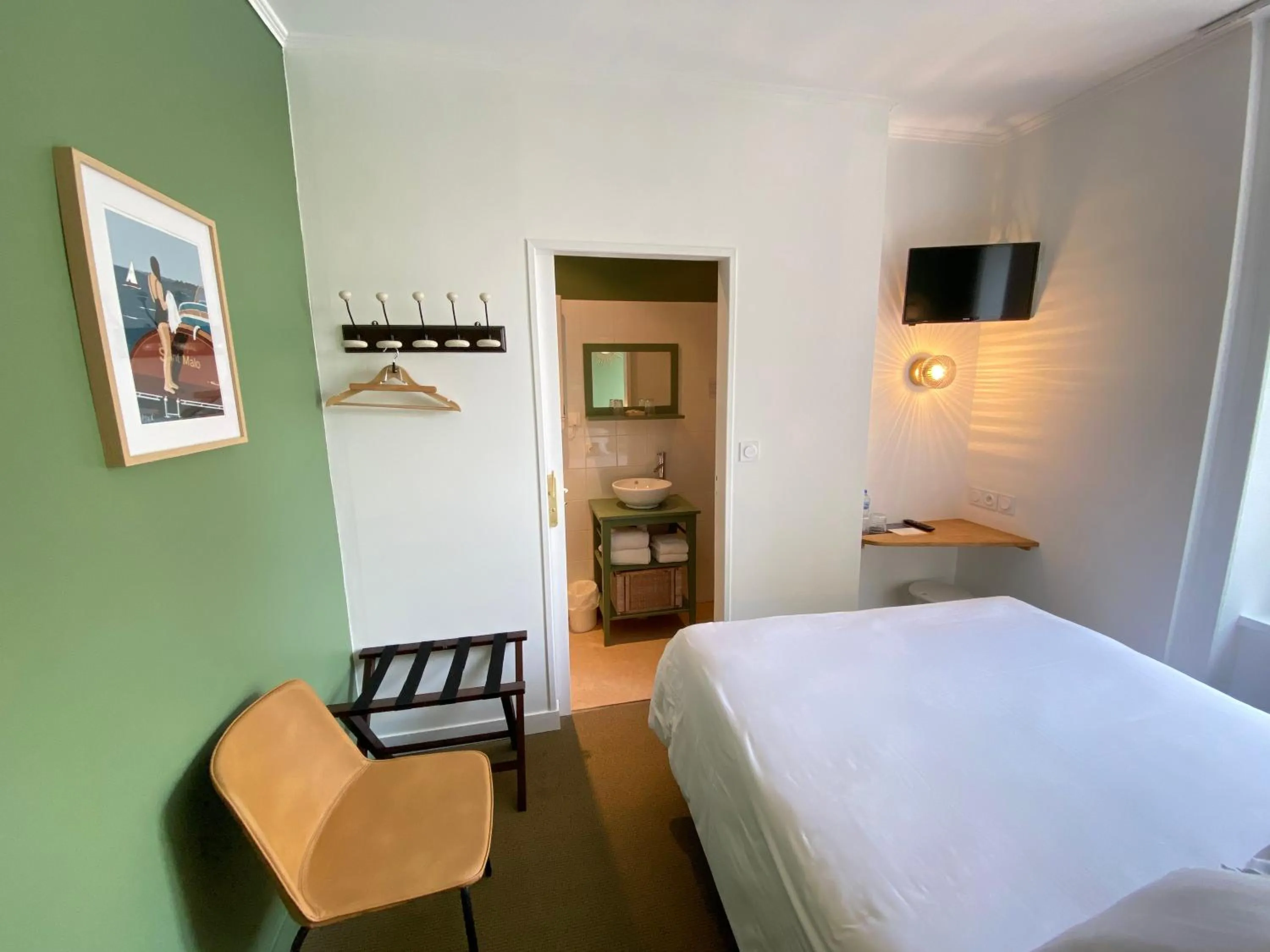 Bedroom, Bed in Hotel du Parc